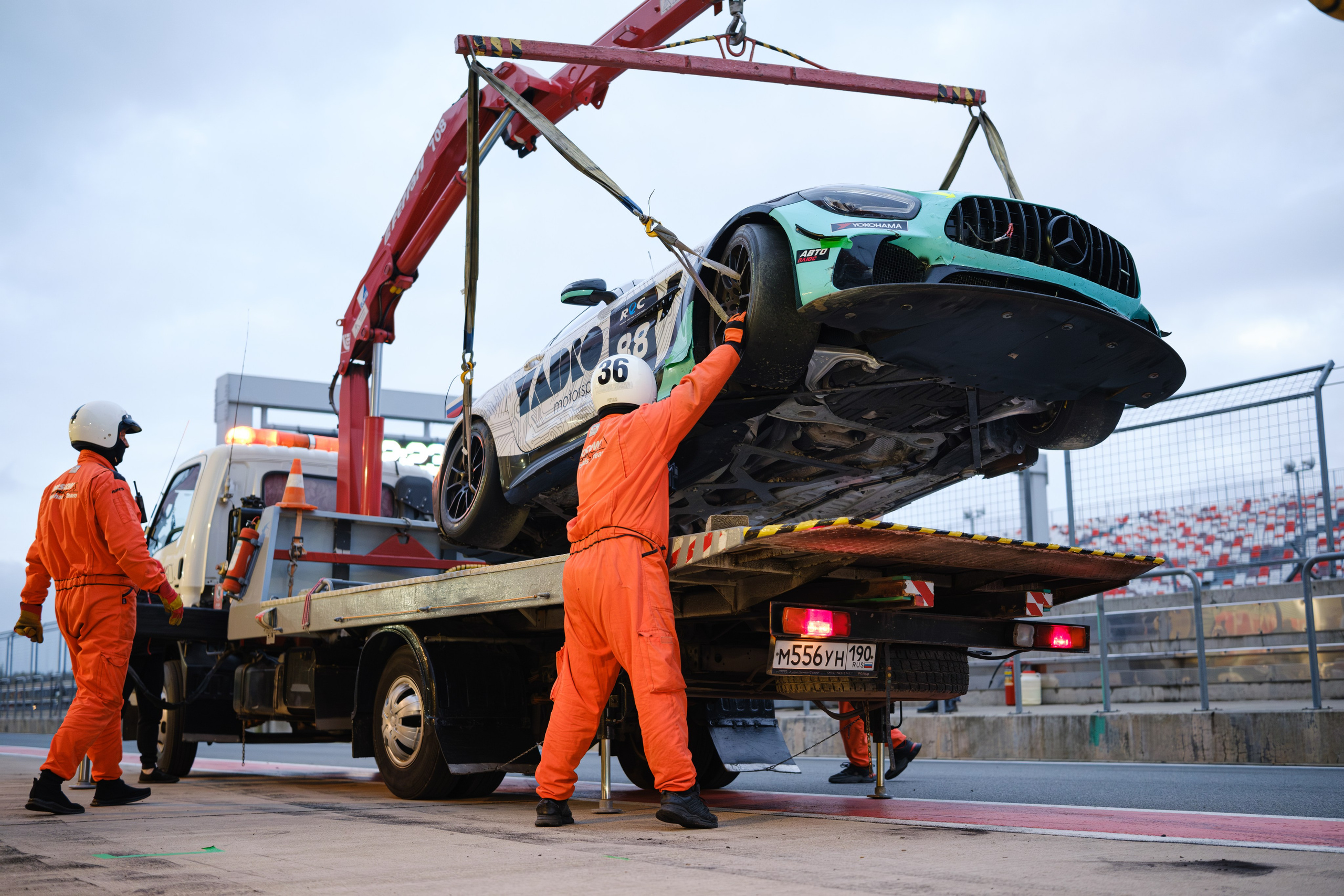 Российская серия гонок на выносливость. Авто и мотоспорт — фотограф Антон Медведев iCoguar