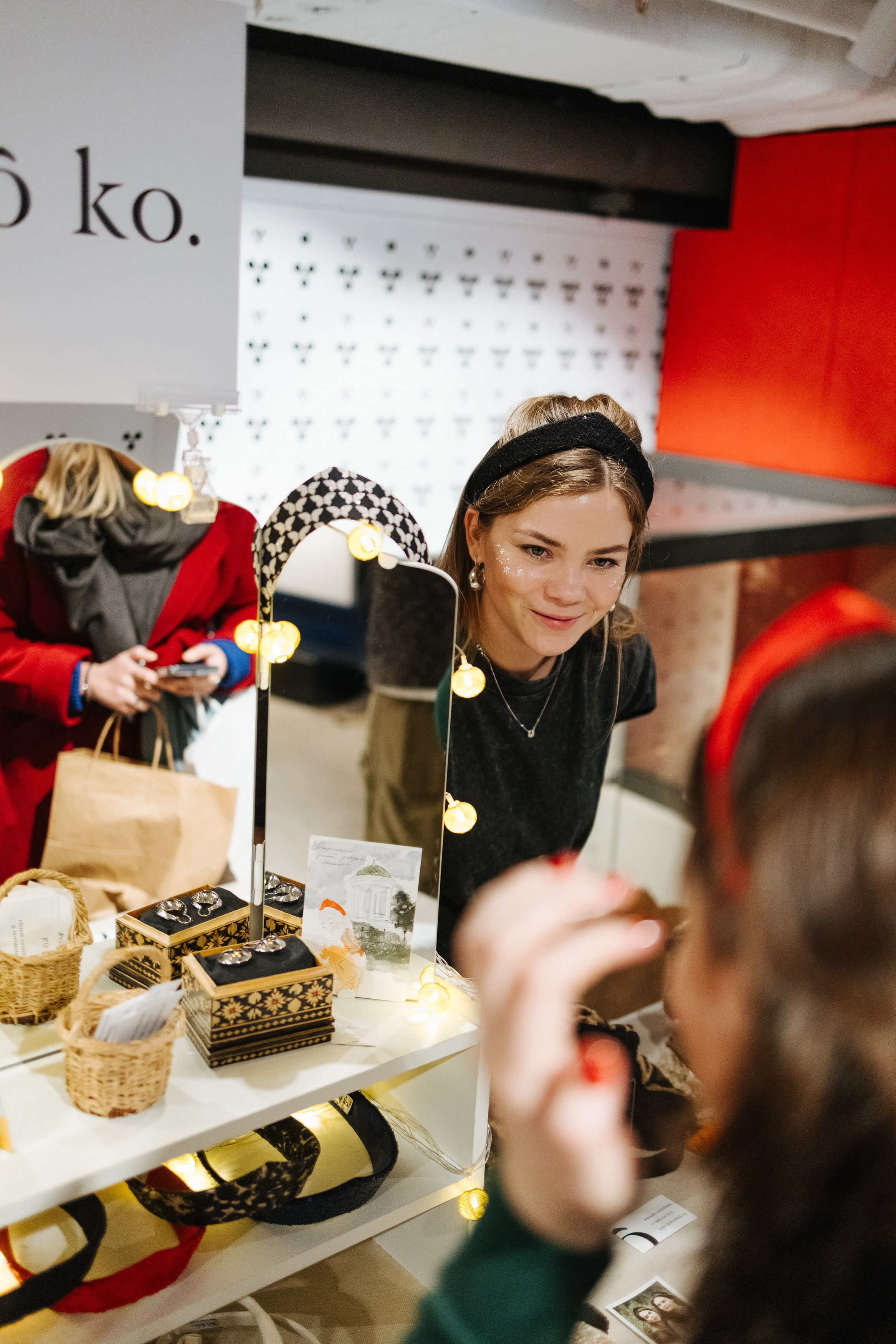 23–24 декабря 2023 в «Три вокзала. Депо» / День 2 / фото Валерий Белобеев. Фотоотчеты «Ламбада-маркета»