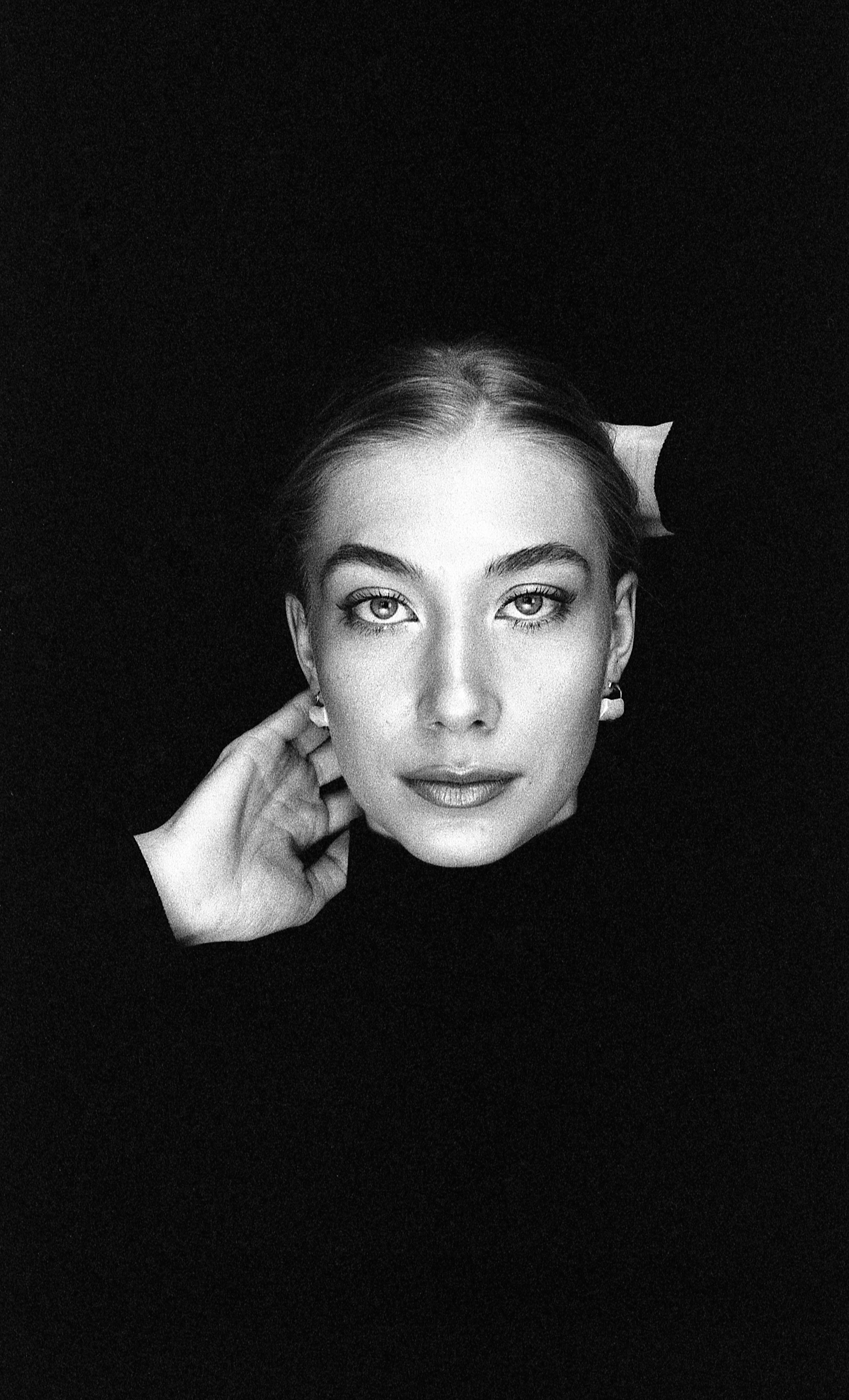 Фотоплёнка фэшн/Fashion film. Портретный фотограф Роман Ларшин