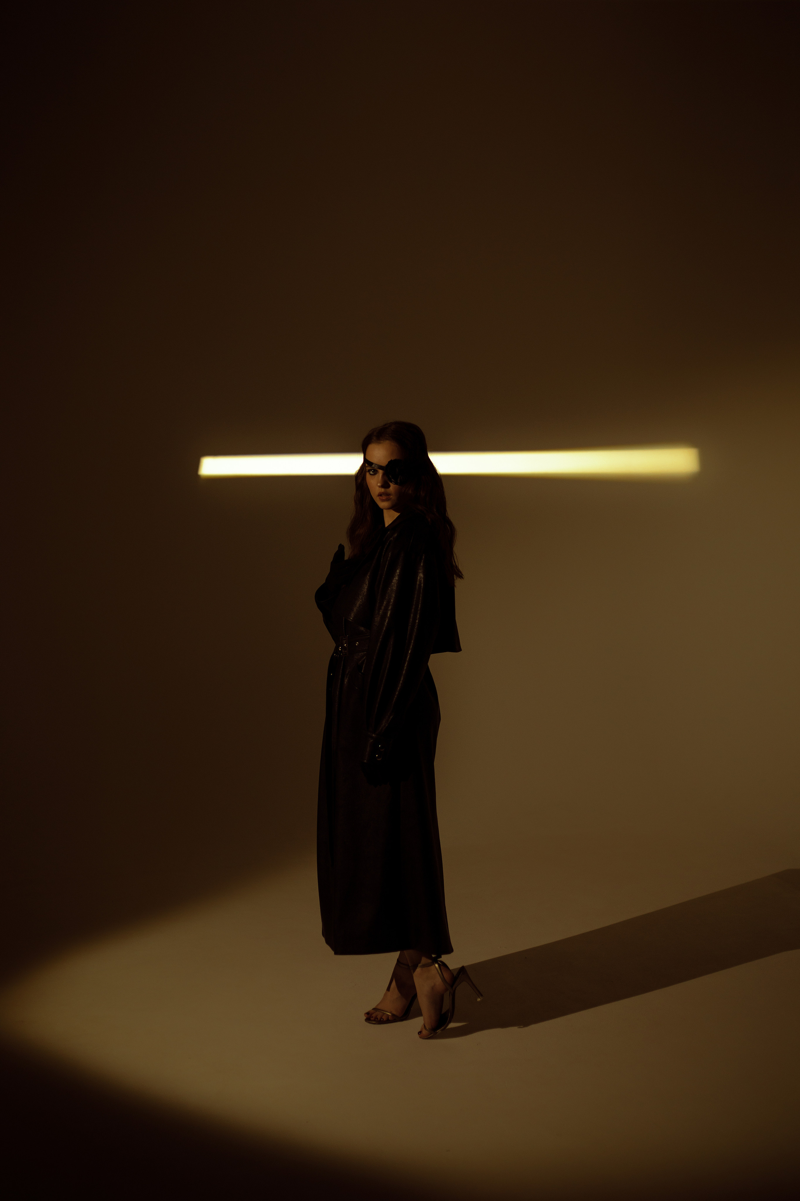 Фотосессия девушки в студии Нижний Новгород. Портретный фотограф Антон Зуев в Нижнем Новгороде