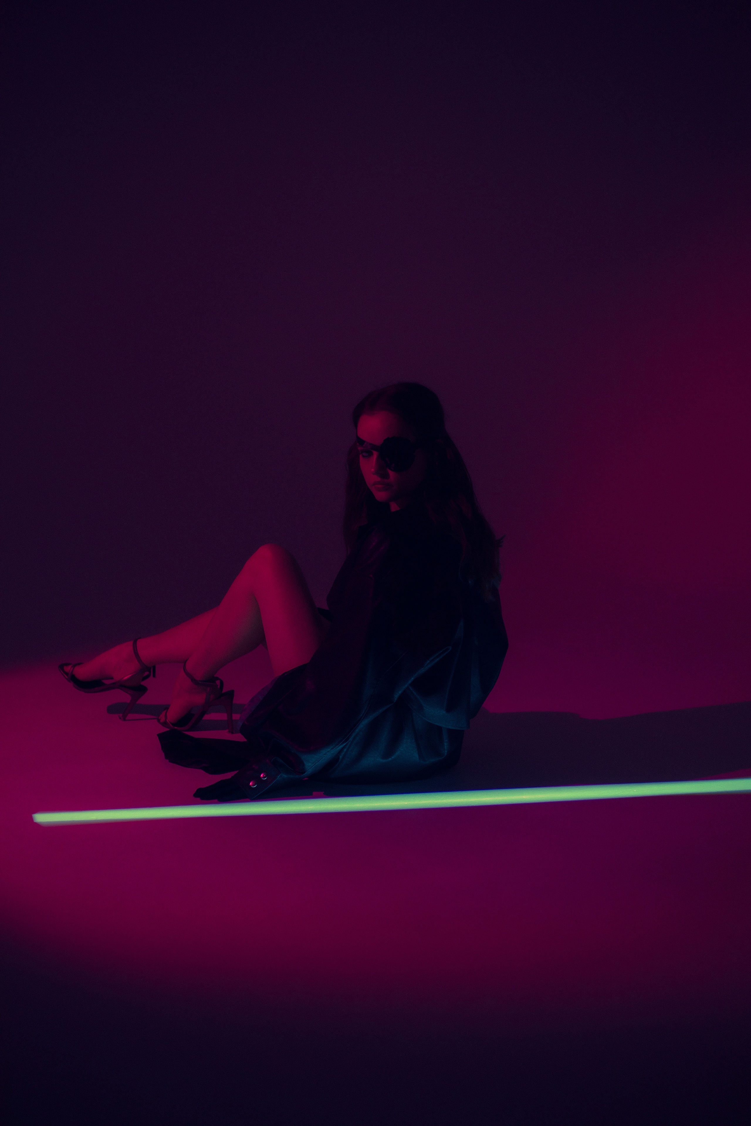 Фотосессия девушки в студии Нижний Новгород. Портретный фотограф Антон Зуев в Нижнем Новгороде