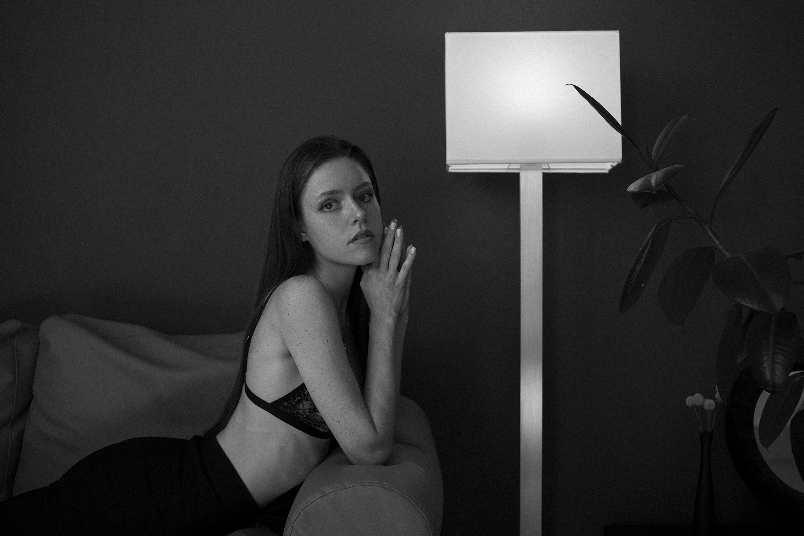 Фотосессия для девушки в Нижнем Новгороде. Портретный фотограф Антон Зуев в Нижнем Новгороде