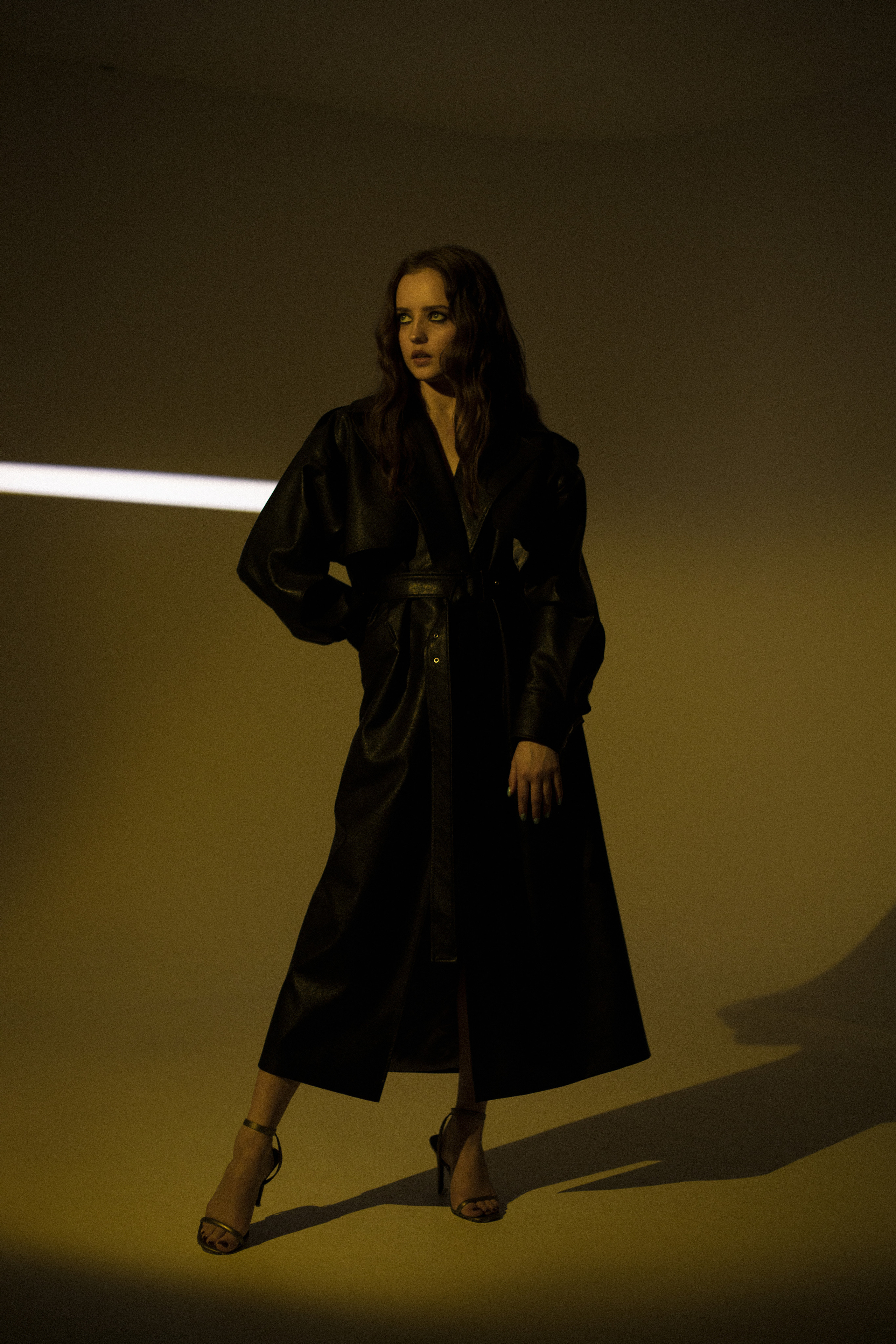 Фотосессия девушки в студии Нижний Новгород. Портретный фотограф Антон Зуев в Нижнем Новгороде