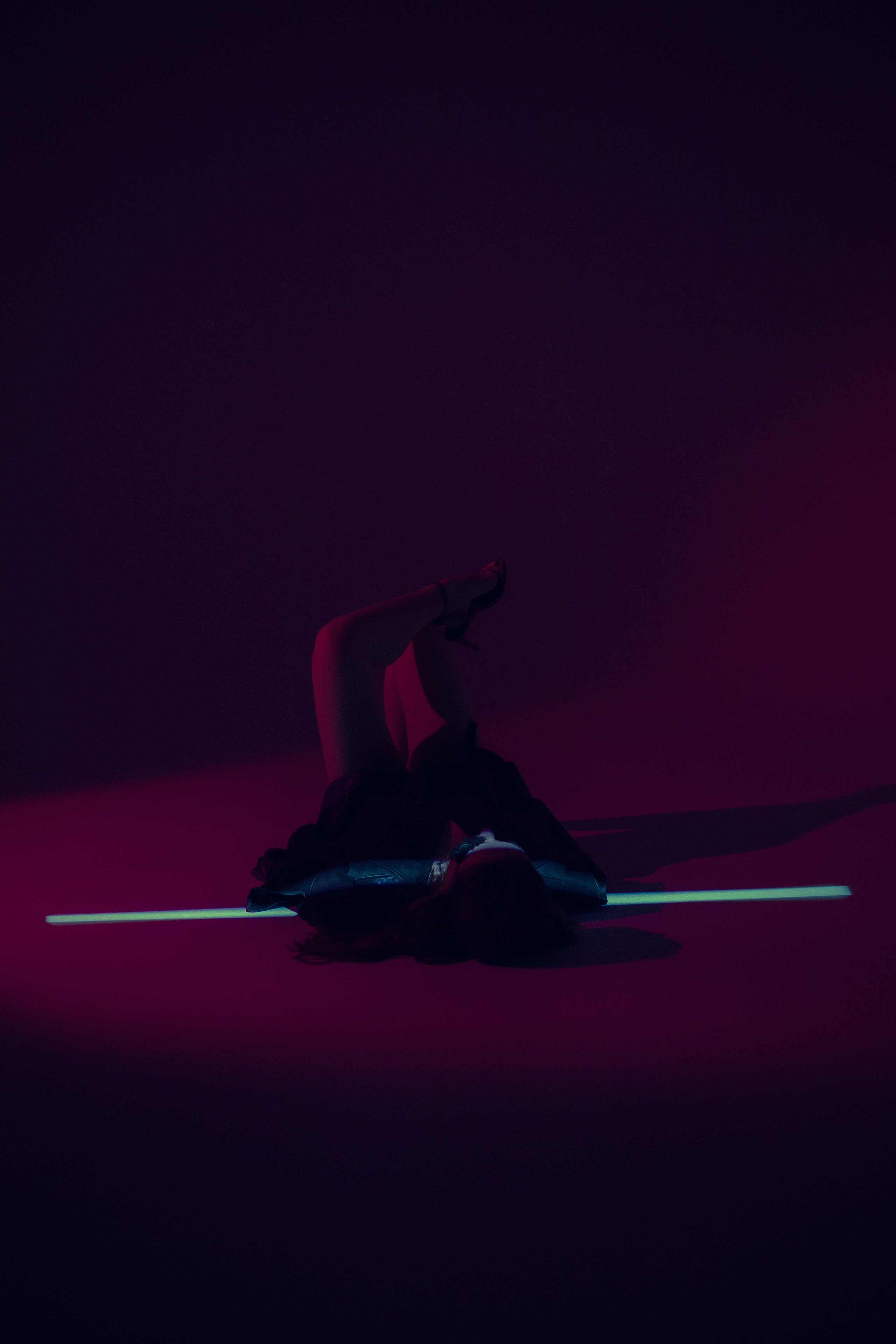 Фотосессия девушки в студии Нижний Новгород. Портретный фотограф Антон Зуев в Нижнем Новгороде