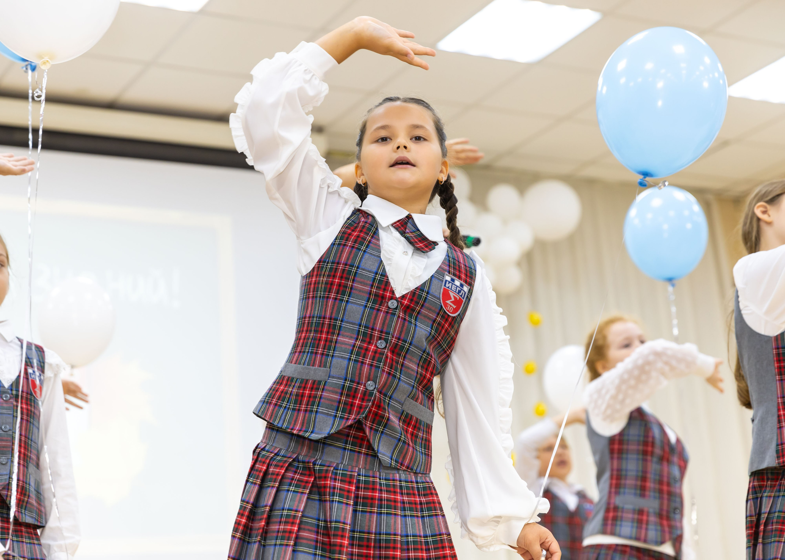 01.09.2025 Первое сентября, 30 школа. ФОТОГРАФ ВИНОГРАДОВА ДАРЬЯ