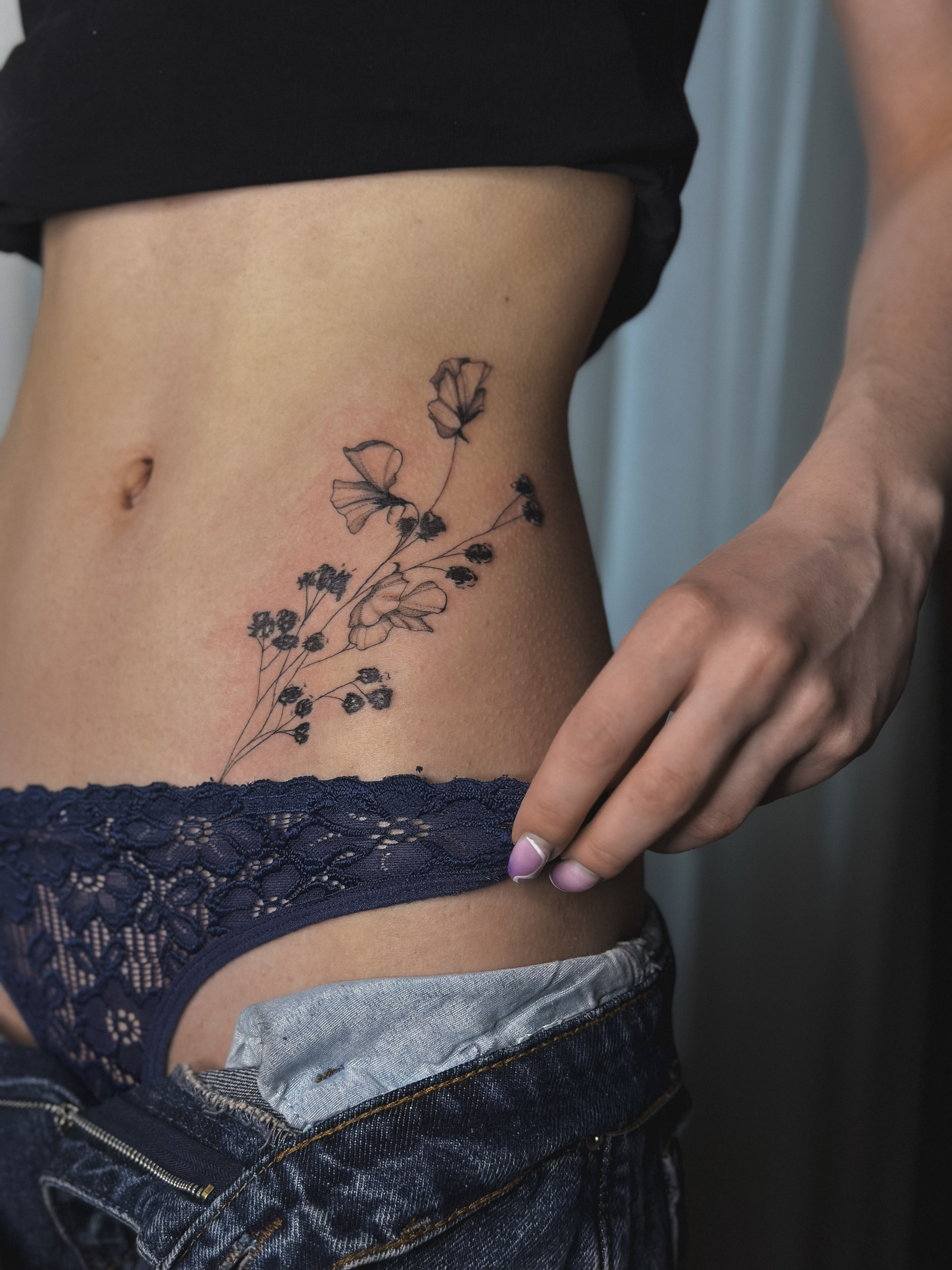 Сеанс тату. Тату мастер Новосибирск