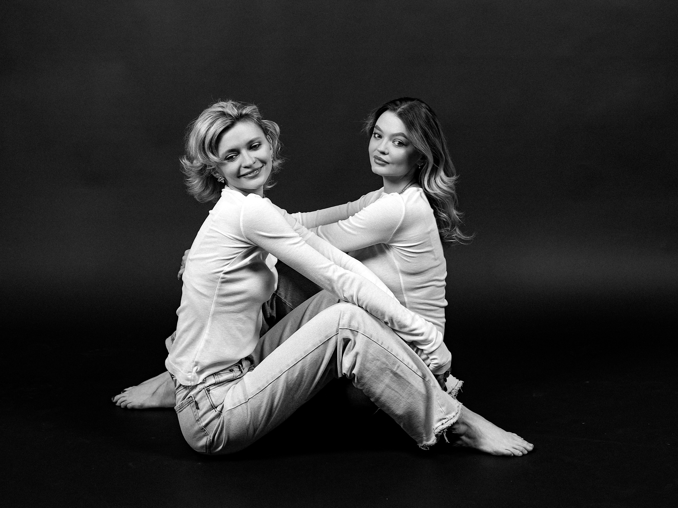 Дарья и Анна. Фотостудия без фотографа Чехов. Первая студия автопортрета в Чехове