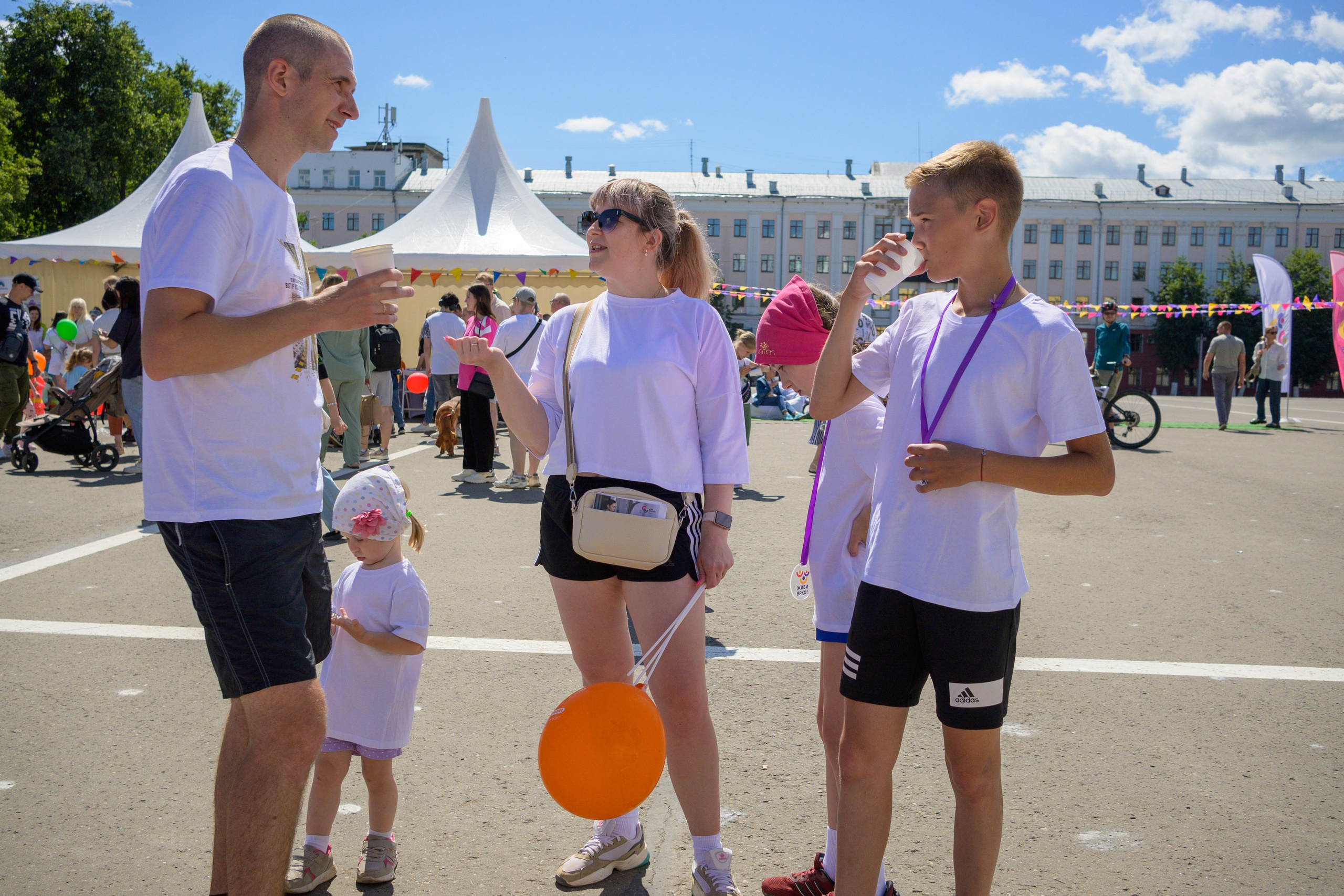 Семейный фитнес-фестиваль «Живи ярко»