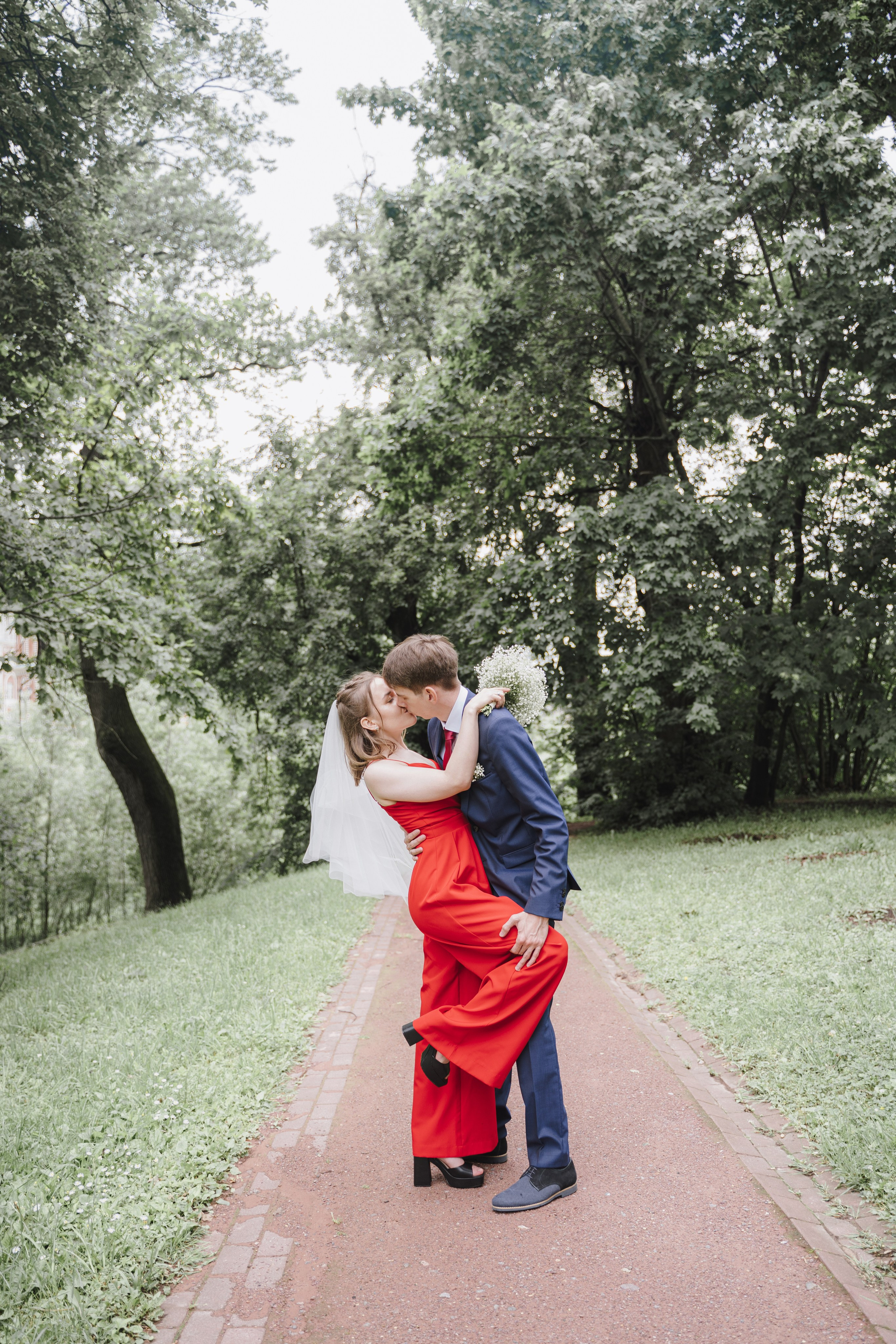 Гоша & Женя | Роспись, прогулка под дождем. Свадебный фотограф Москва Инесса Зверева