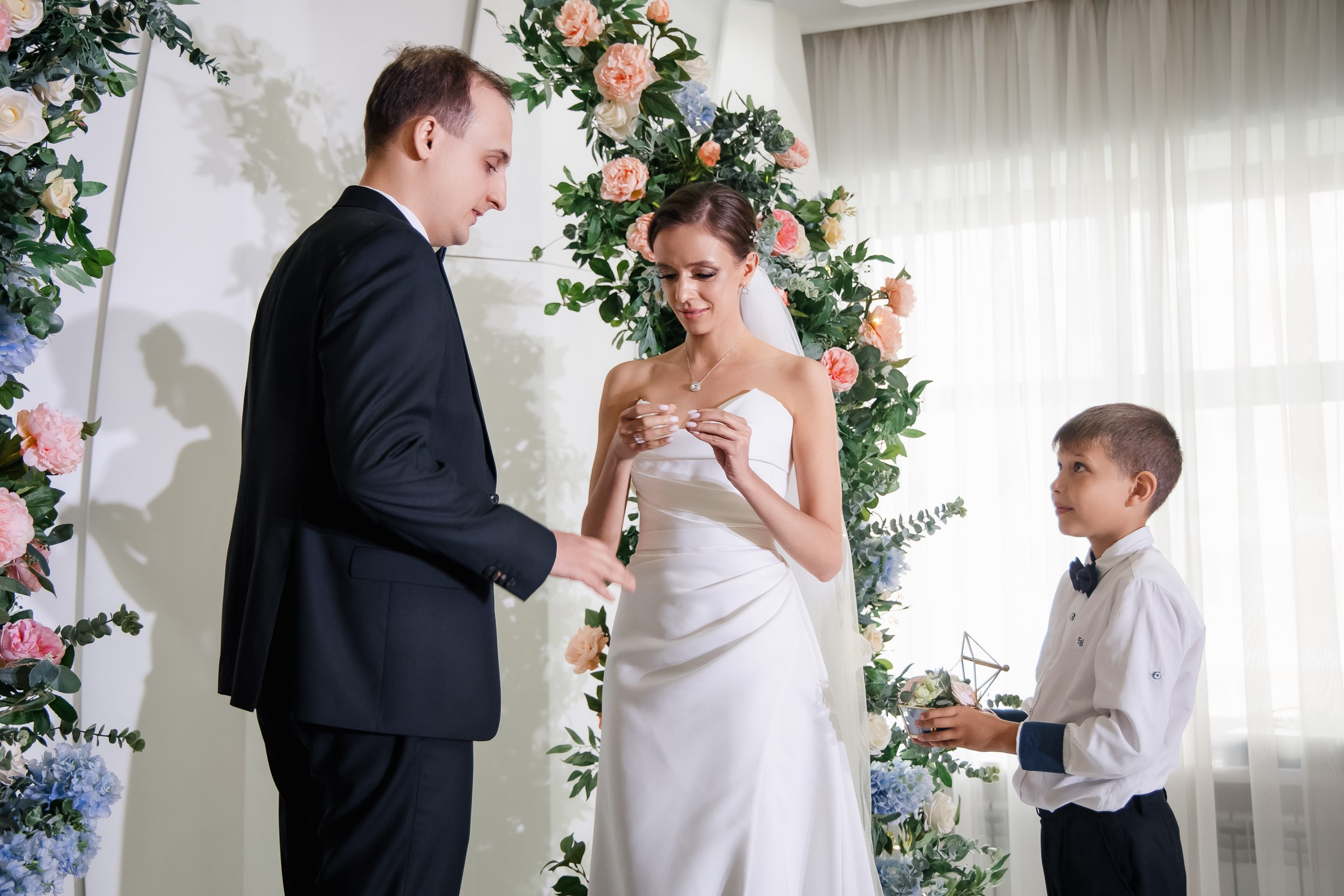 Вячеслав и Анастасия. Karas. Выездная.Полный день. Свадебный фотограф в Хабаровске