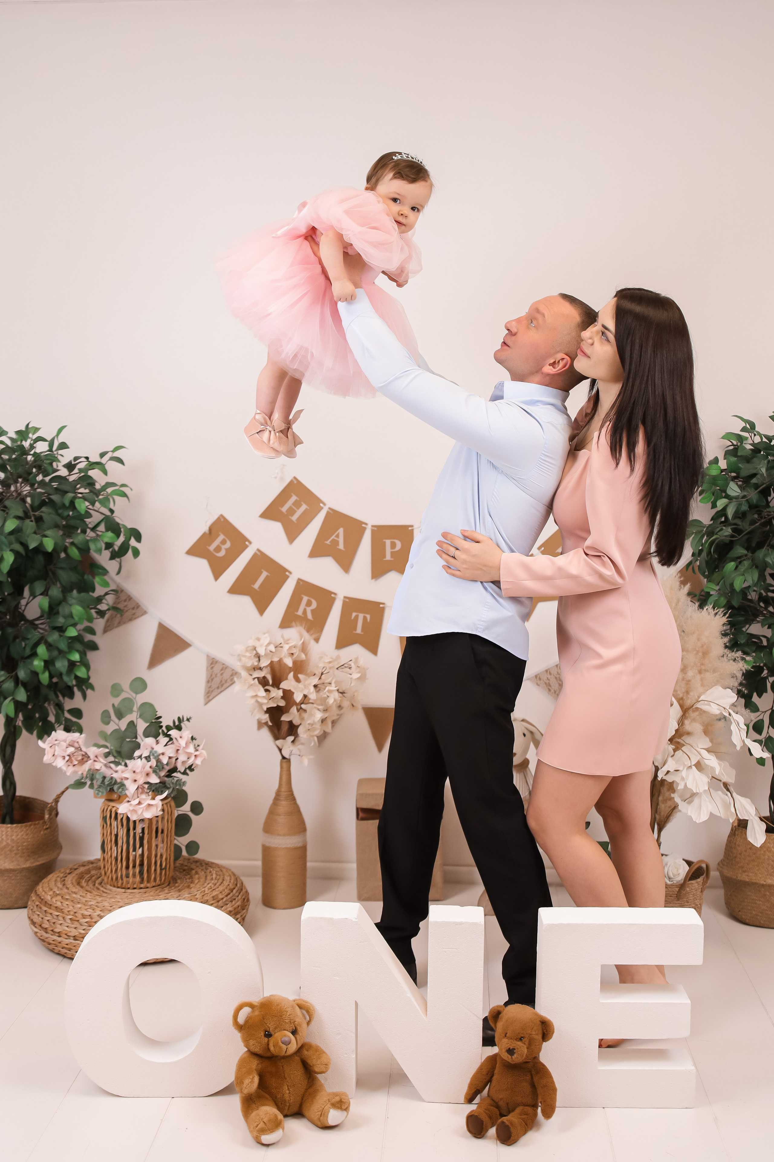 1й Годик Евы. Детский и Семейный фотограф в Санкт-Петербурге. Детская Фотостудия «FAMILY STORY»