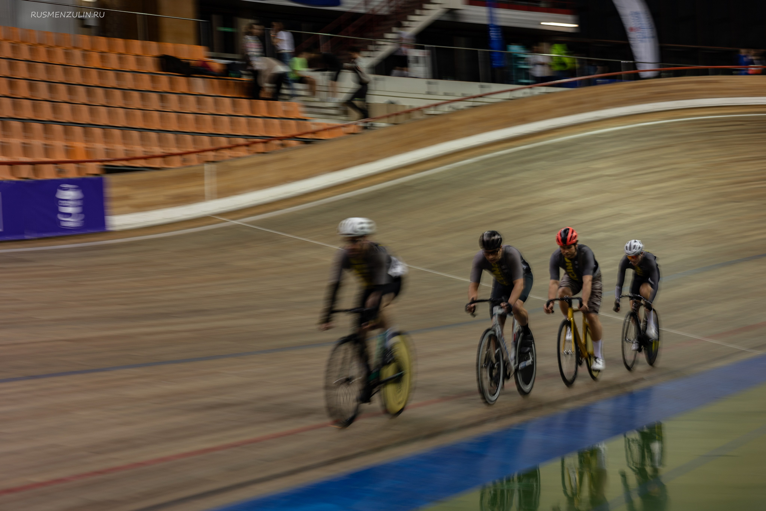 Cyclingrace крылатское декабрь 2025. Лучшие моменты и живые эмоции в моем объективе! Обращайтесь