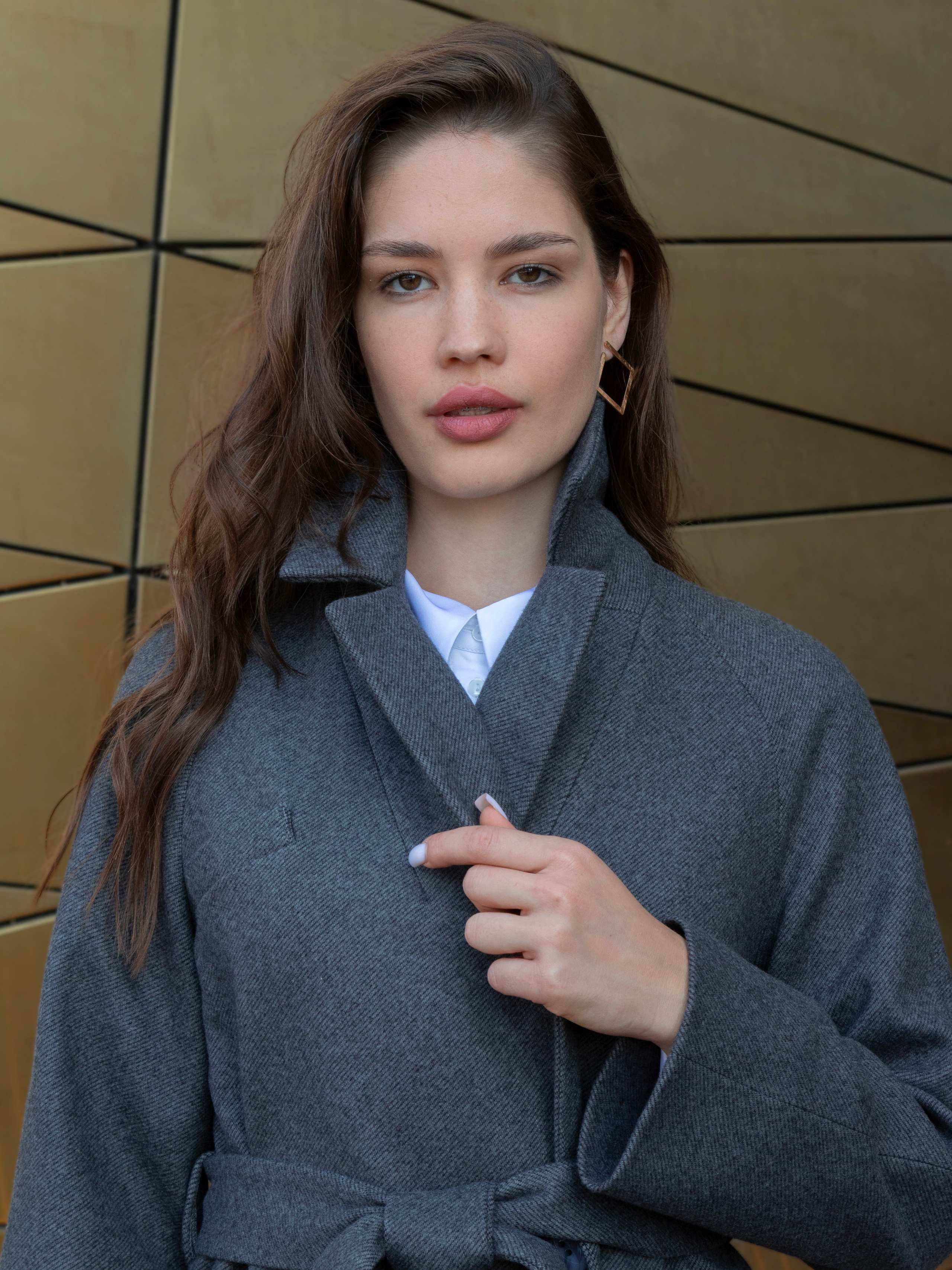 Пальто. Фотостудия для Wildberries Ozon