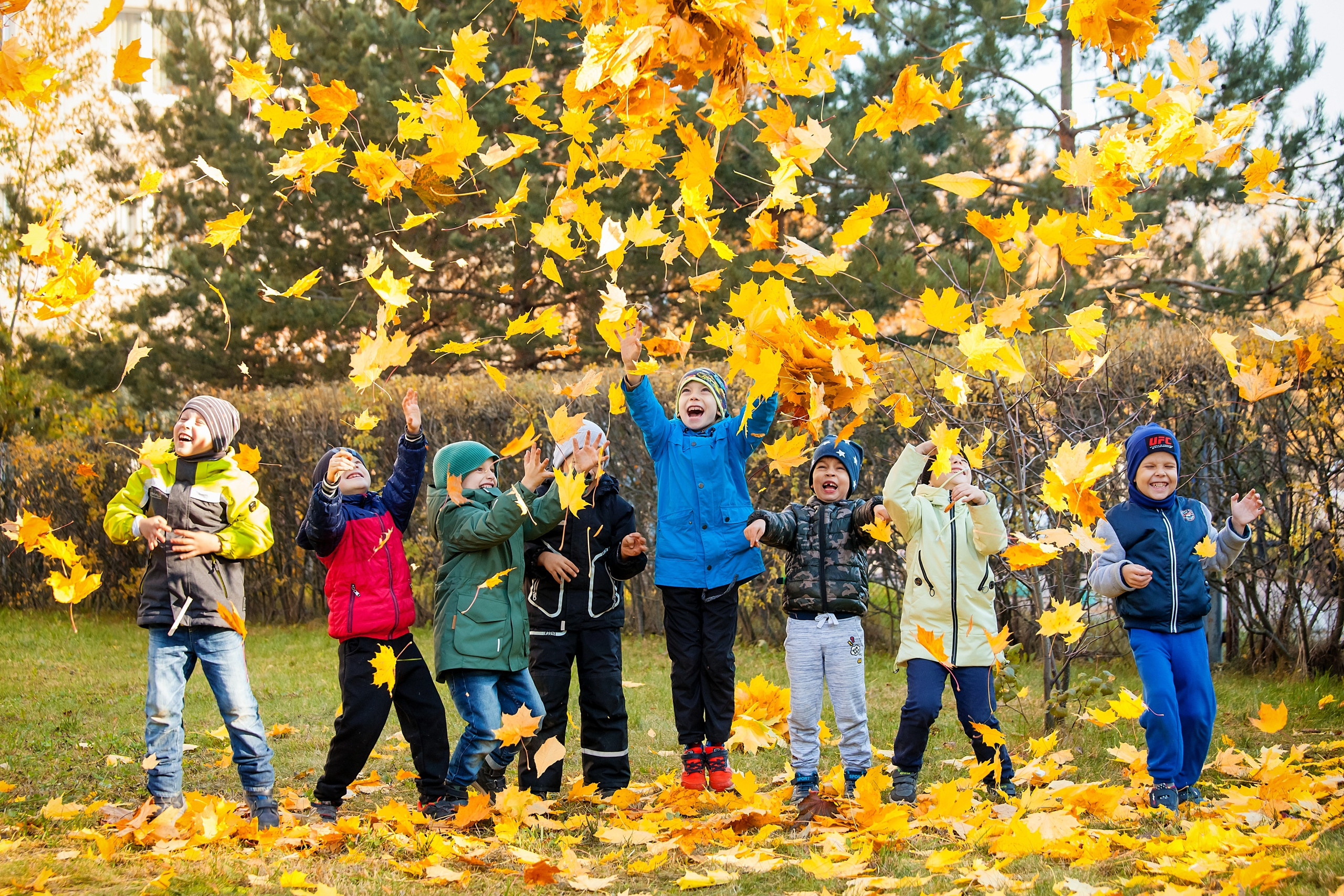 Фотография для выпускных альбомов в детском саду в выпускной группе в подготовительной группе осенние фотографии детей 