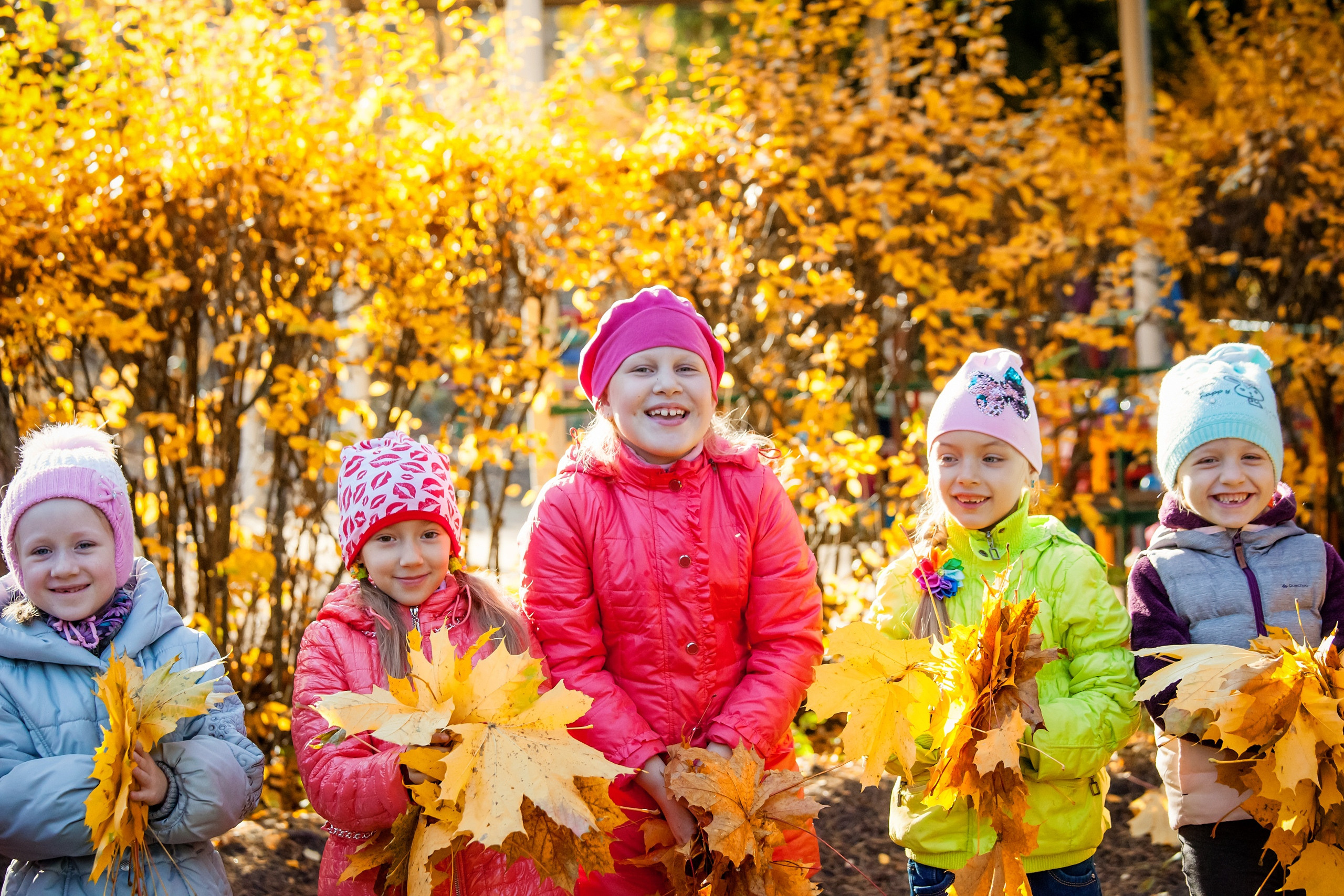 Фотография для выпускных альбомов в детском саду в выпускной группе в подготовительной группе осенние фотографии детей 