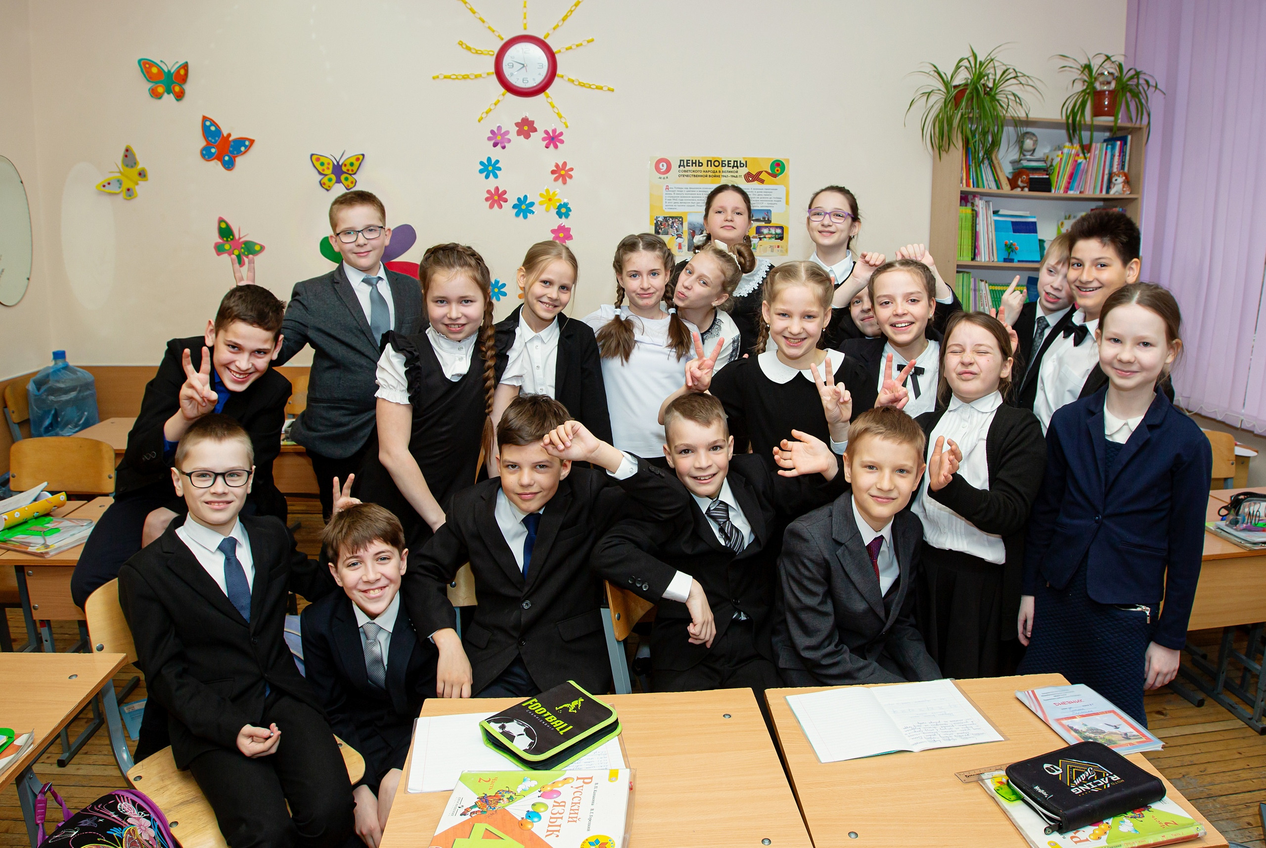 Фотосъёмка для выпускных альбомов из начальной школы. Свадебный, семейный, детский фотограф в Санкт-Петербурге