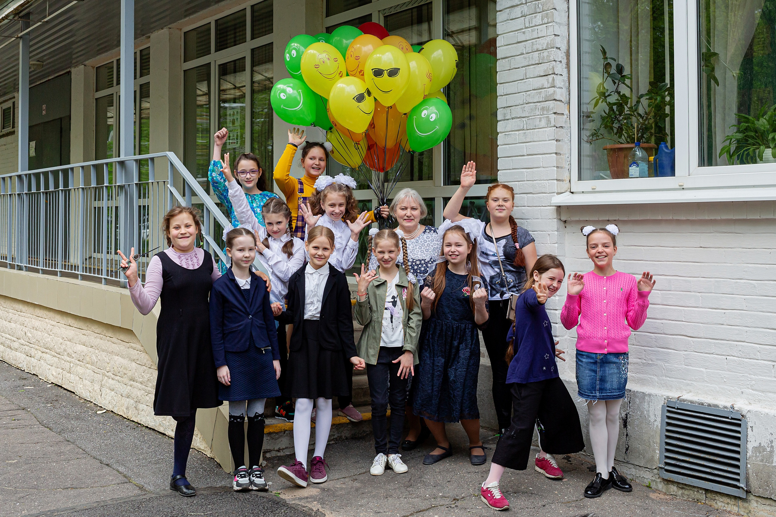 Фотосъёмка для выпускных альбомов из начальной школы. Свадебный, семейный, детский фотограф в Санкт-Петербурге