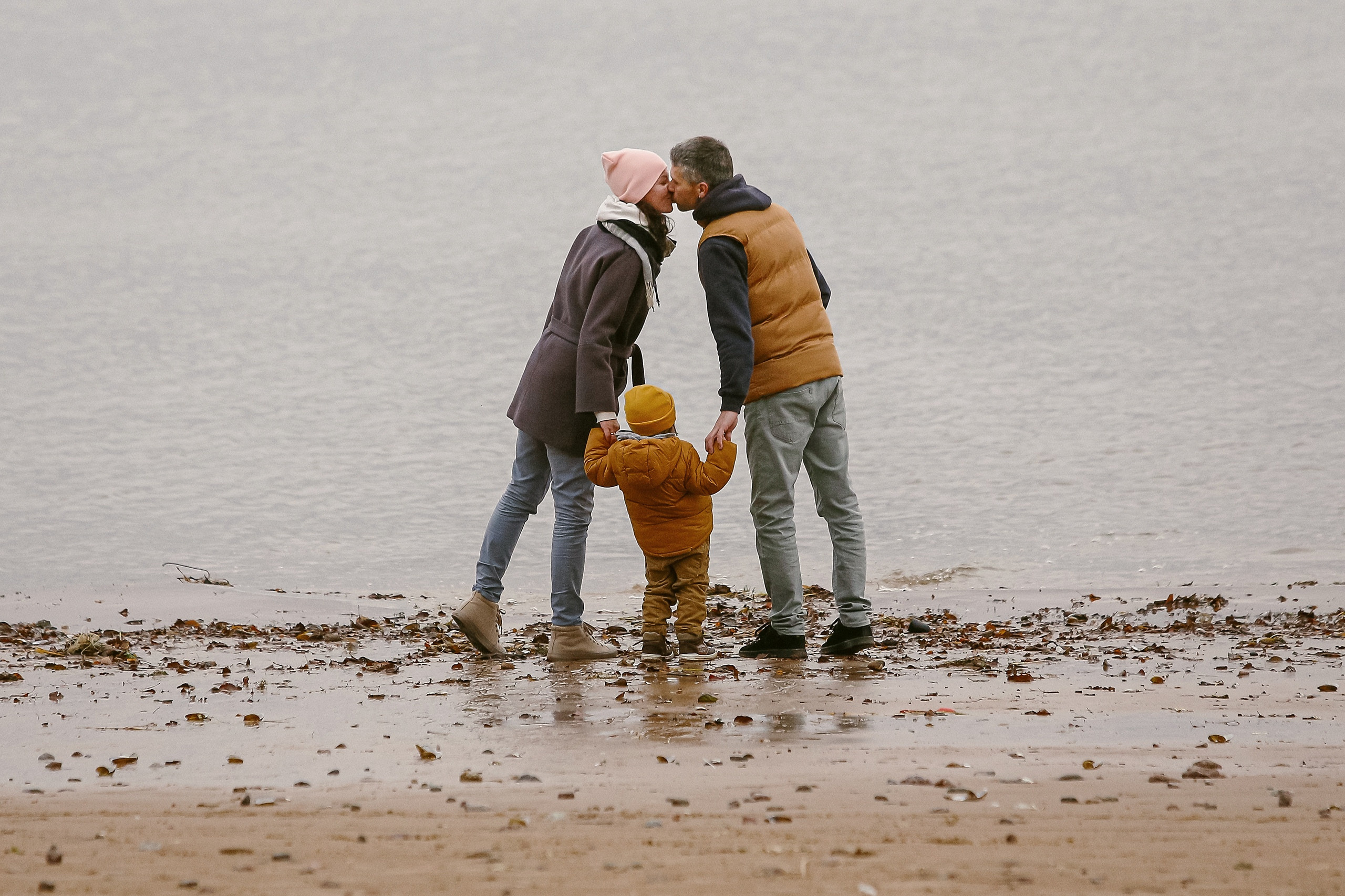 Фёдя, Аня и Алиска. Прогулка на заливе. Свадебный, семейный, детский фотограф в Санкт-Петербурге