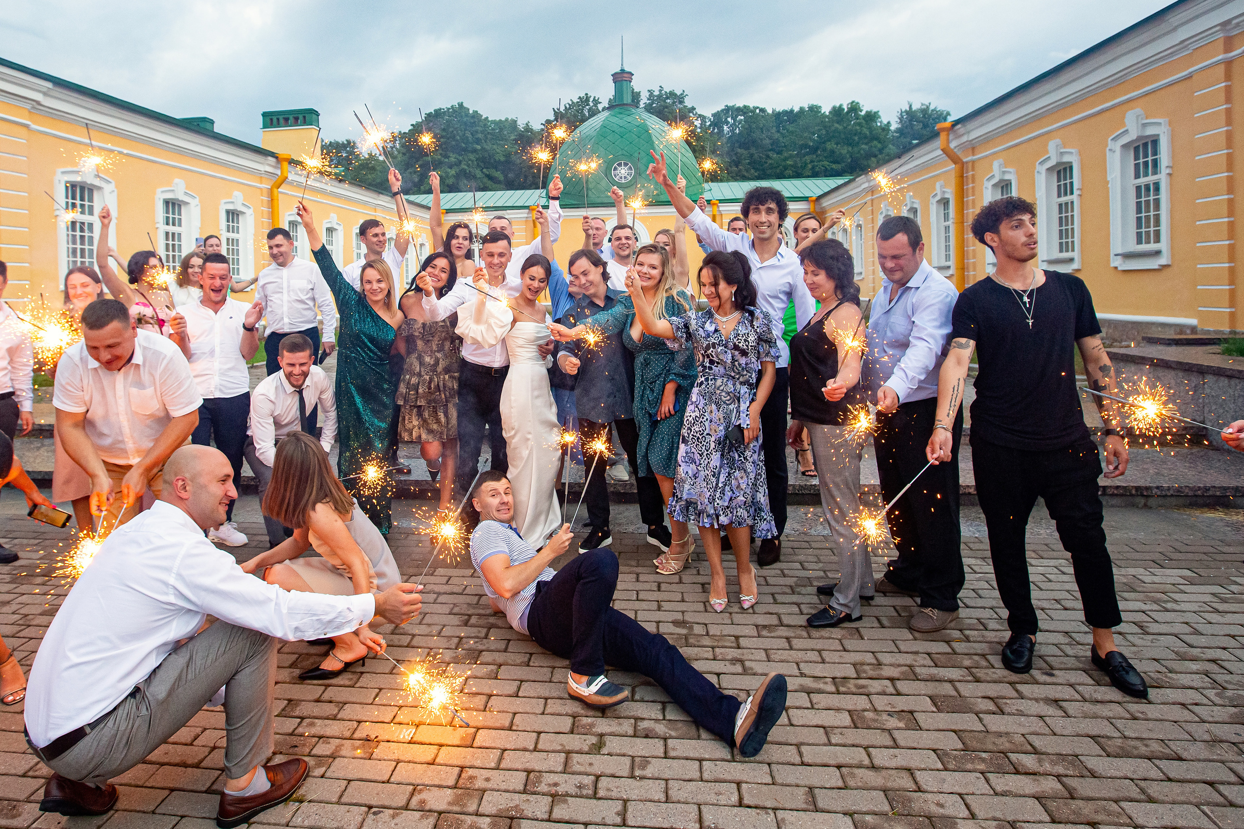 Свадебная фотосессия в Пушкине. Дворец бракосочетания № 3. Свадебный, семейный, детский фотограф в Санкт-Петербурге