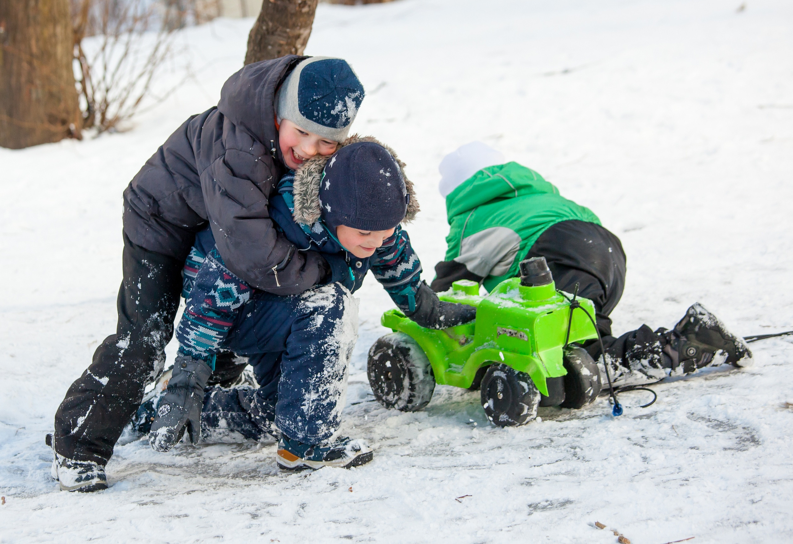 Фотография для выпускных альбомов в детском саду в выпускной группе в подготовительной группе детей фотограф для выпускных альбомов фото детей зимой зимние портреты