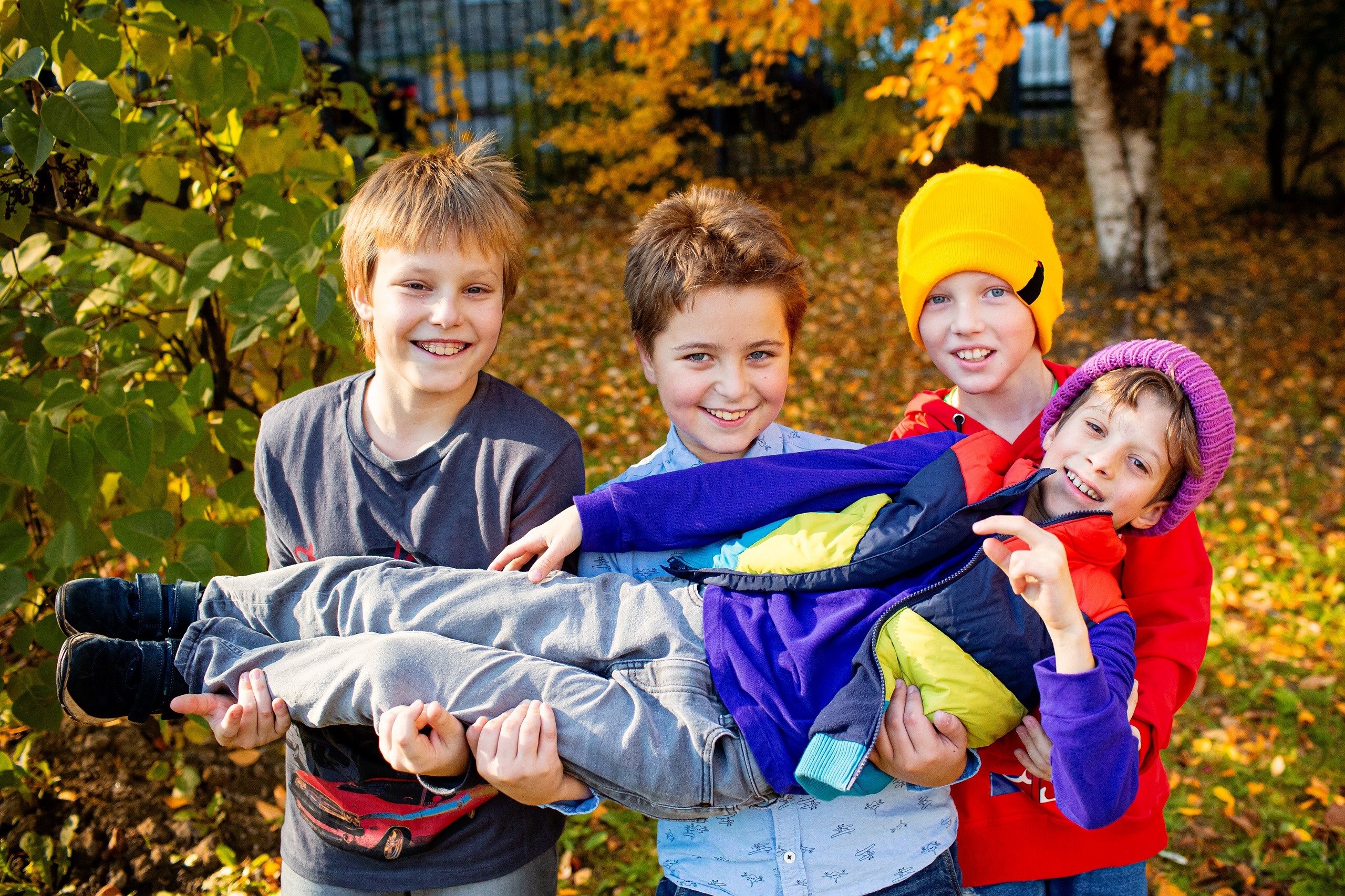 Фотосъёмка для выпускных альбомов из начальной школы. Свадебный, семейный, детский фотограф в Санкт-Петербурге