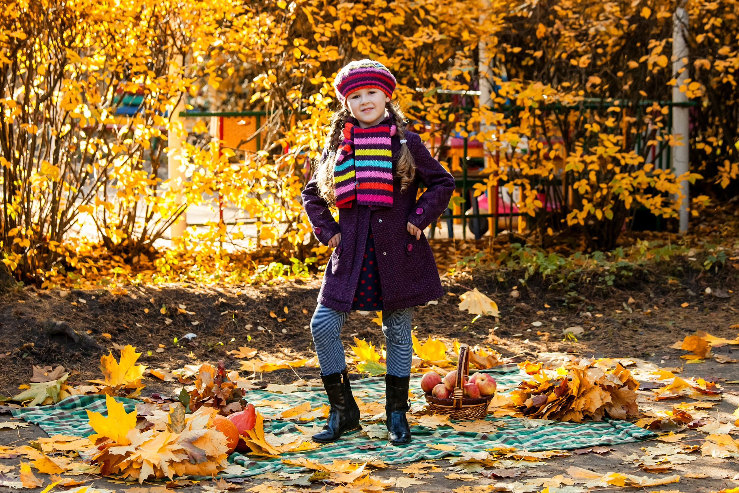 Фотография для выпускных альбомов в детском саду в выпускной группе в подготовительной группе осенние фотографии детей осенний портрет