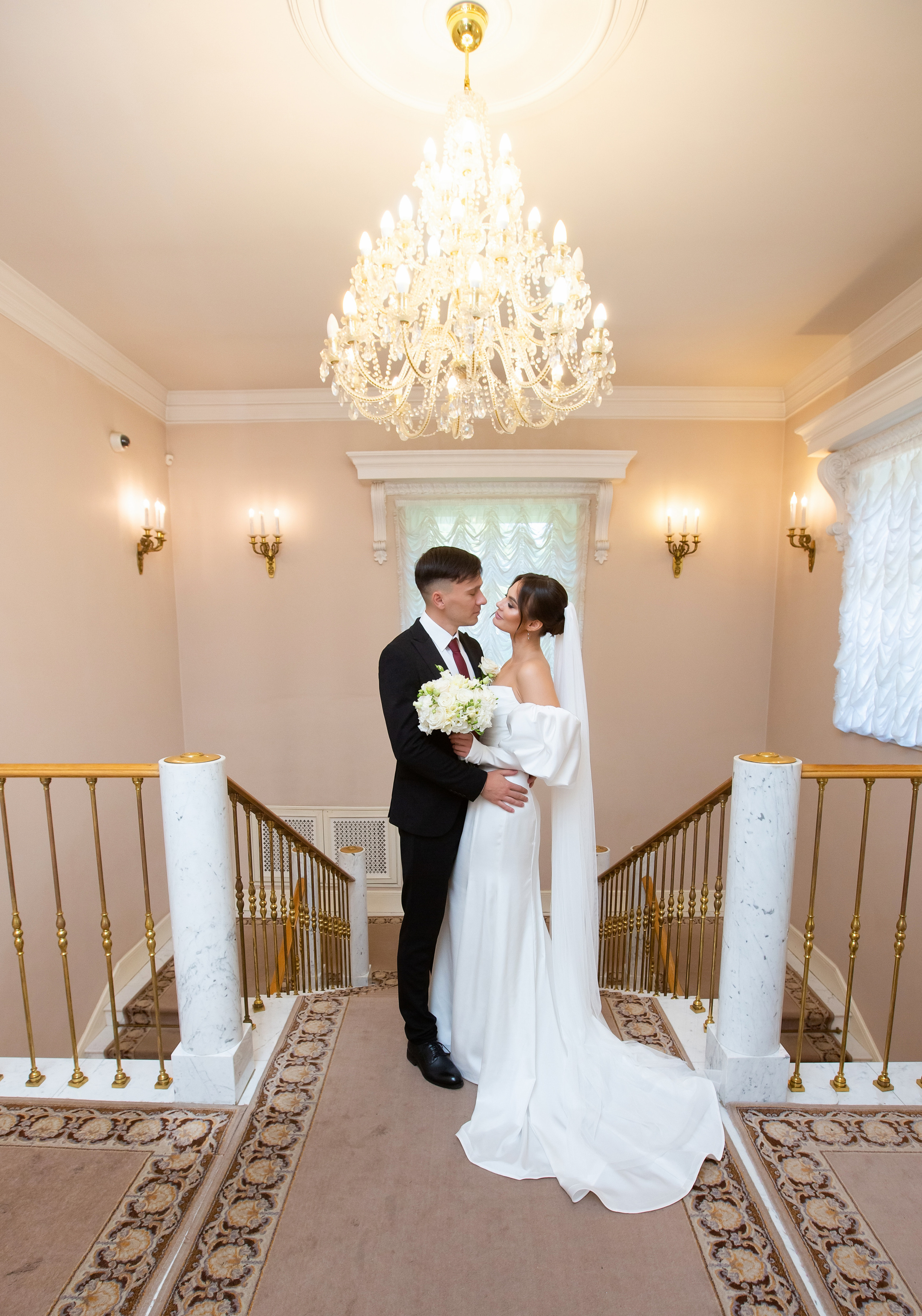 Свадебная фотосессия в Пушкине. Дворец бракосочетания № 3. Свадебный, семейный, детский фотограф в Санкт-Петербурге