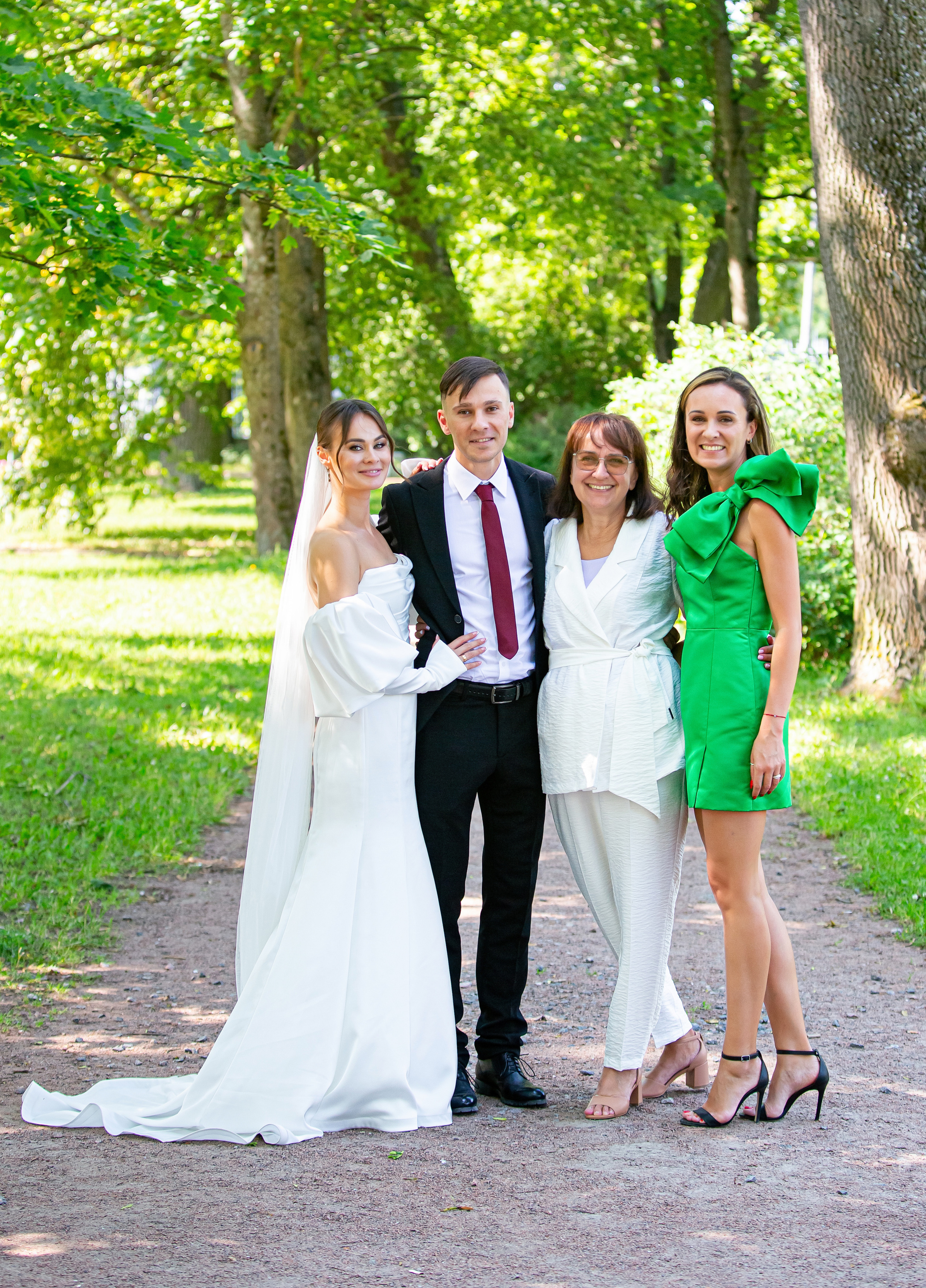 Свадебная фотосессия в Пушкине. Дворец бракосочетания № 3. Свадебный, семейный, детский фотограф в Санкт-Петербурге