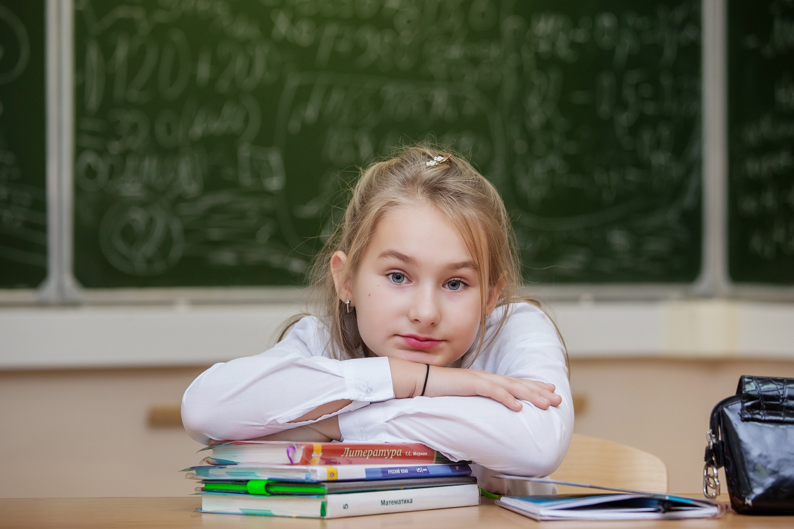 Фотосъёмка для выпускных альбомов из начальной школы. Свадебный, семейный, детский фотограф в Санкт-Петербурге