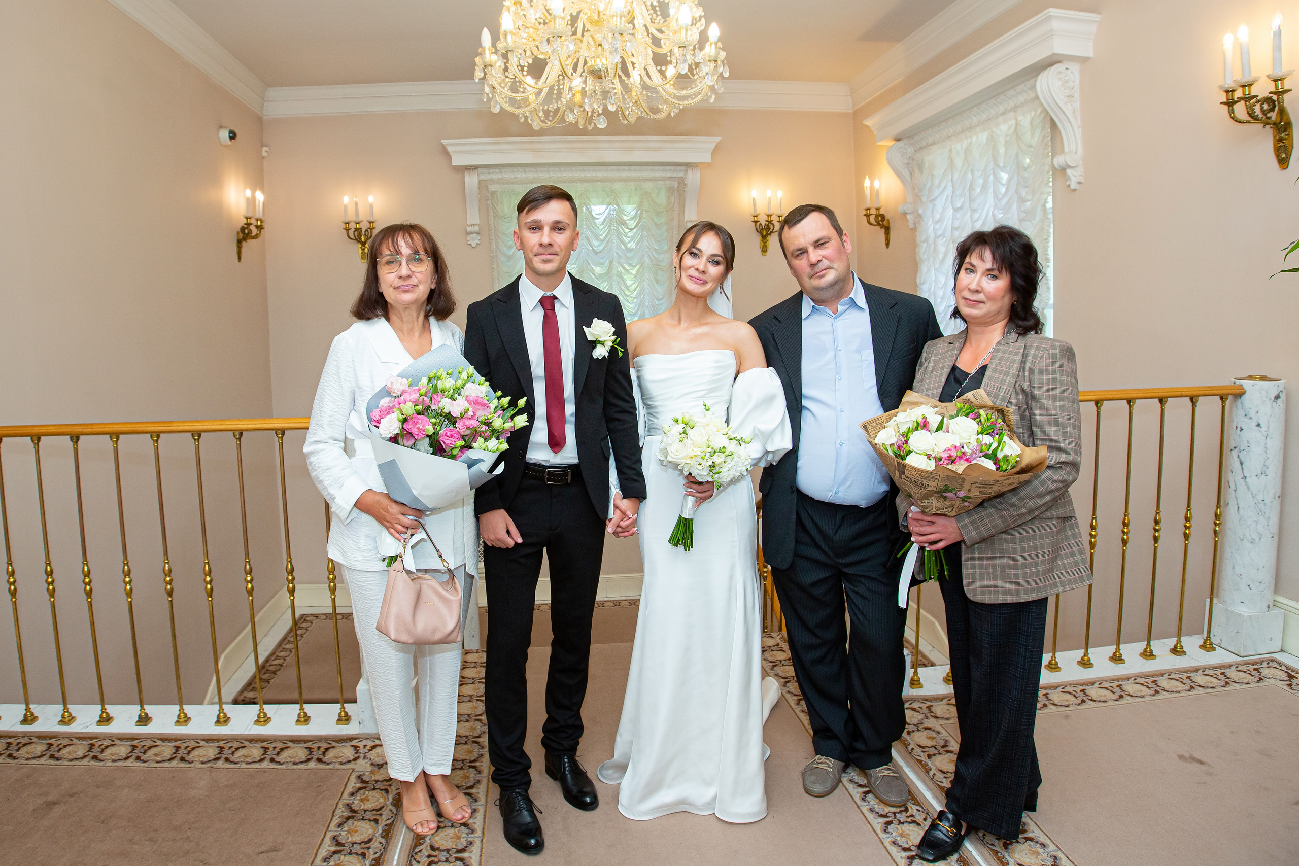 Свадебная фотосессия в Пушкине. Дворец бракосочетания № 3. Свадебный, семейный, детский фотограф в Санкт-Петербурге