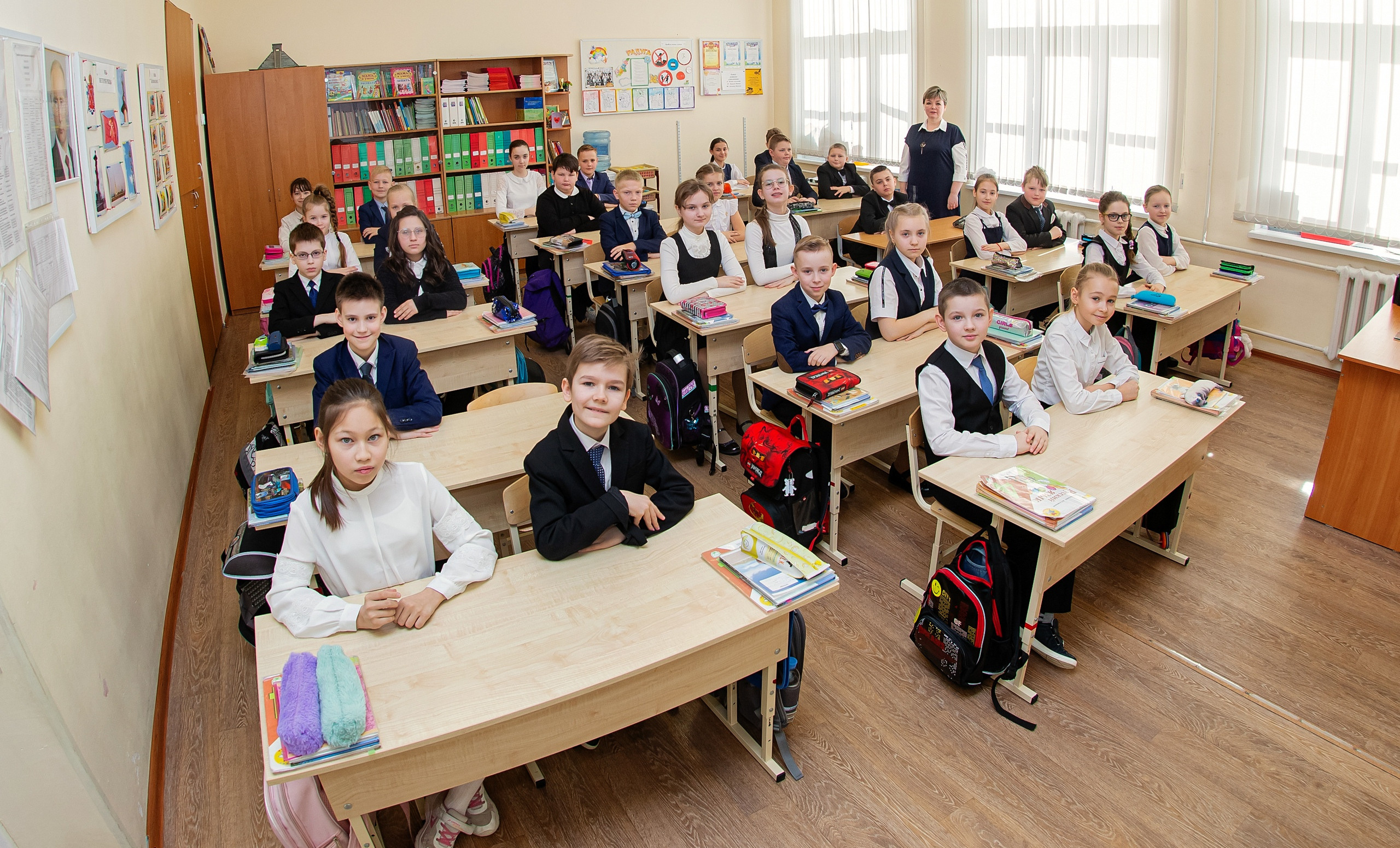 Фотосъёмка для выпускных альбомов из начальной школы. Свадебный, семейный, детский фотограф в Санкт-Петербурге