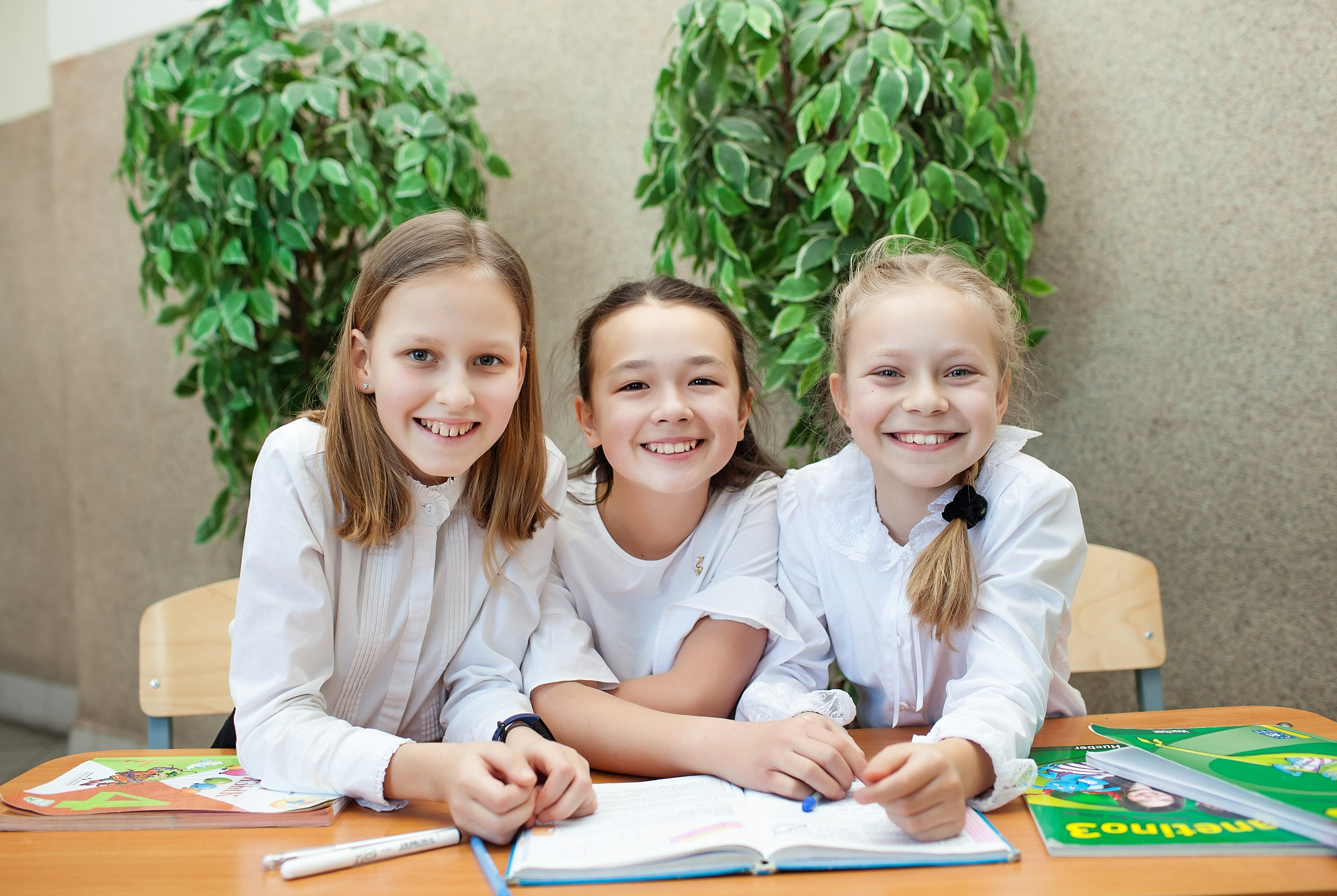 Фотосъёмка для выпускных альбомов из начальной школы. Свадебный, семейный, детский фотограф в Санкт-Петербурге