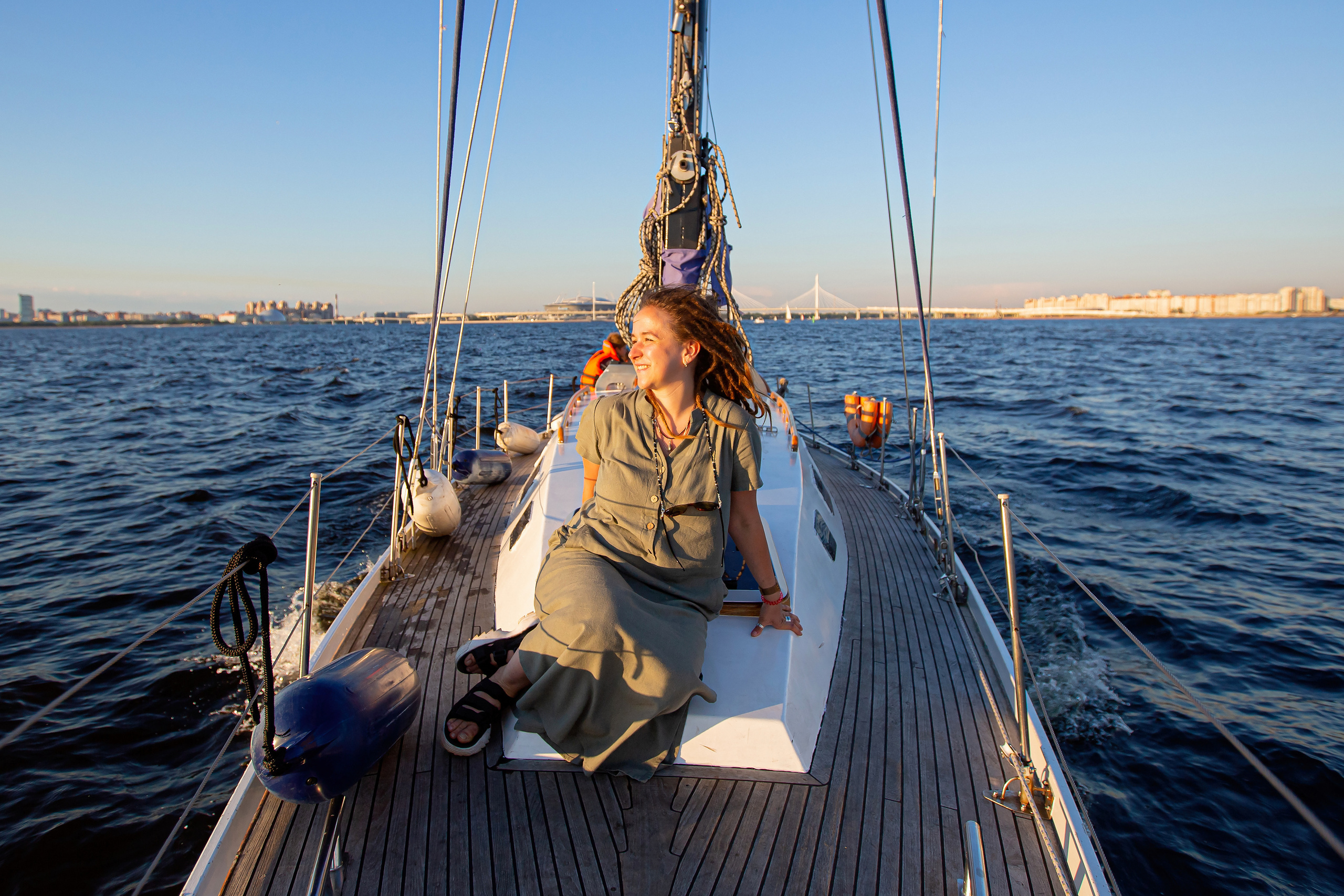 Семейная прогулка по заливу на закате. Свадебный, семейный, детский фотограф в Санкт-Петербурге