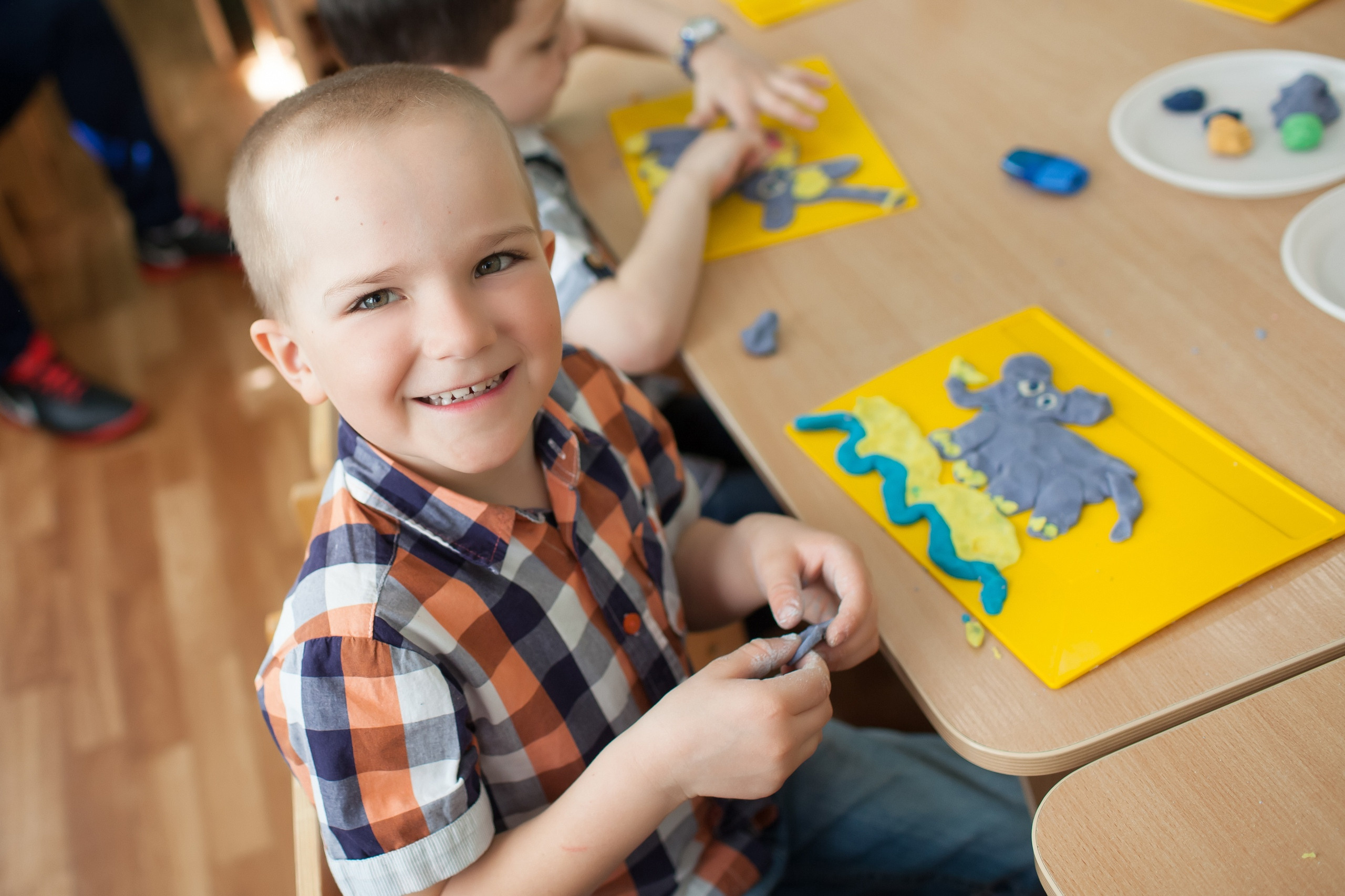 Фотография для выпускных альбомов в детском саду в выпускной группе в подготовительной группе детей фотограф для выпускных альбомов фото детей в группе мастер-класс детский портрет