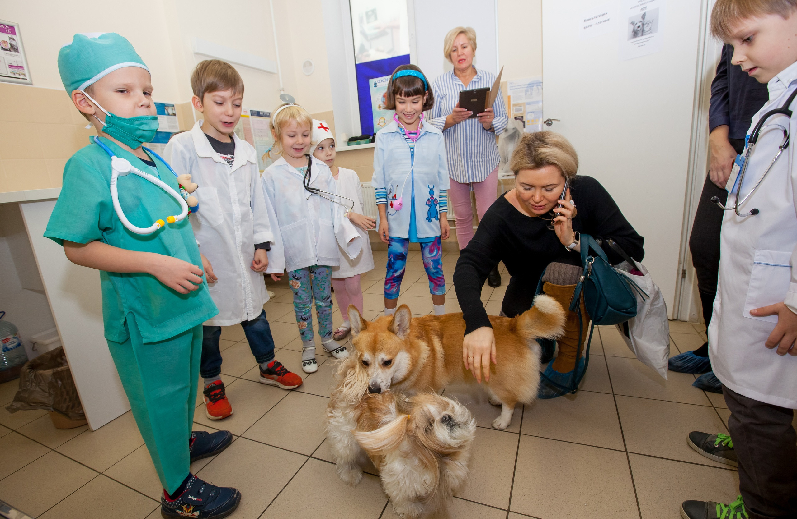 Фотография для выпускных альбомов в детском саду в выпускной группе в подготовительной группе детей фотограф для выпускных альбомов фото детей в группе мастер-класс детский портрет занятия в детском саду ветеринарная клинка