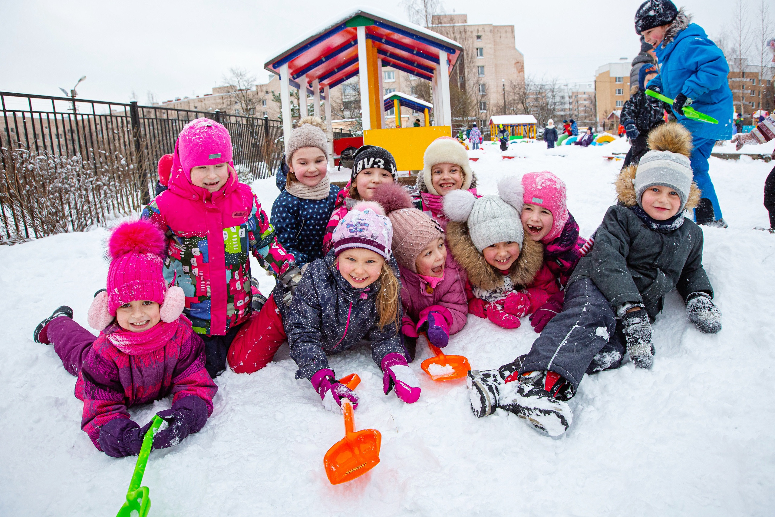 Зима в детском саду. Свадебный, семейный, детский фотограф в Санкт-Петербурге