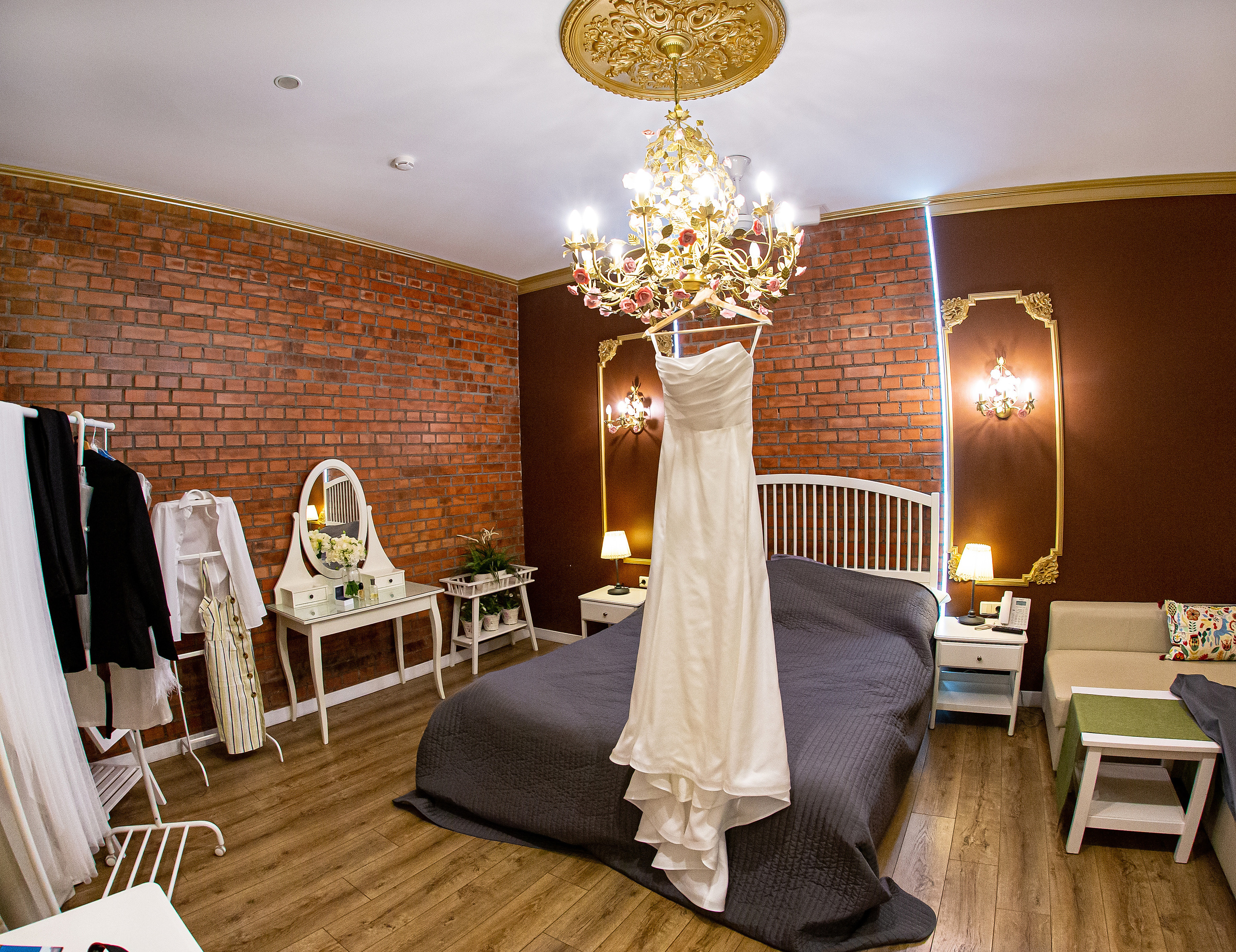 Свадебная фотосессия в Пушкине. Дворец бракосочетания № 3. Свадебный, семейный, детский фотограф в Санкт-Петербурге