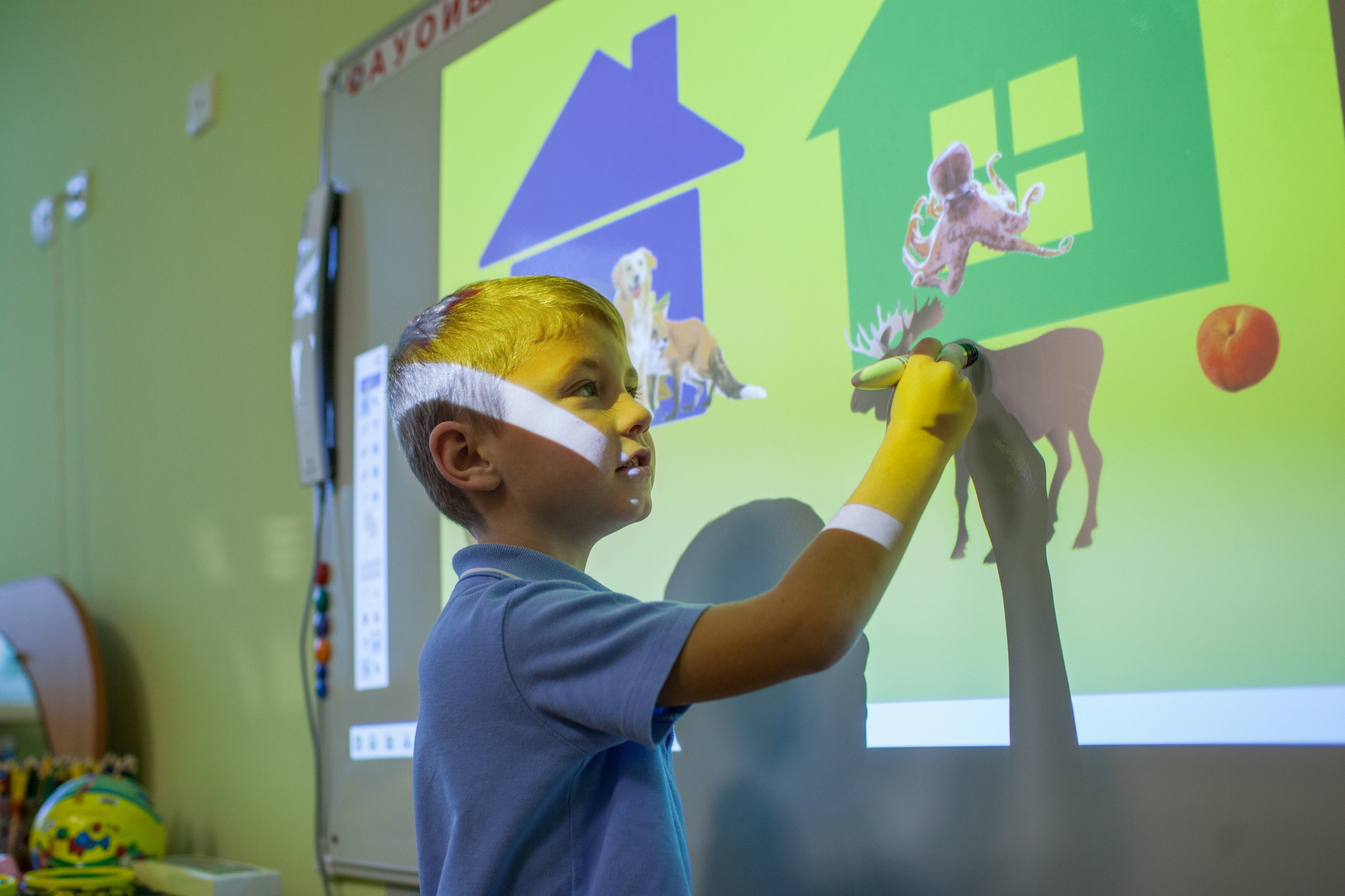 Фотография для выпускных альбомов в детском саду в выпускной группе в подготовительной группе детей фотограф для выпускных альбомов фото детей в группе мастер-класс детский портрет занятия в детском саду игры в детском саду