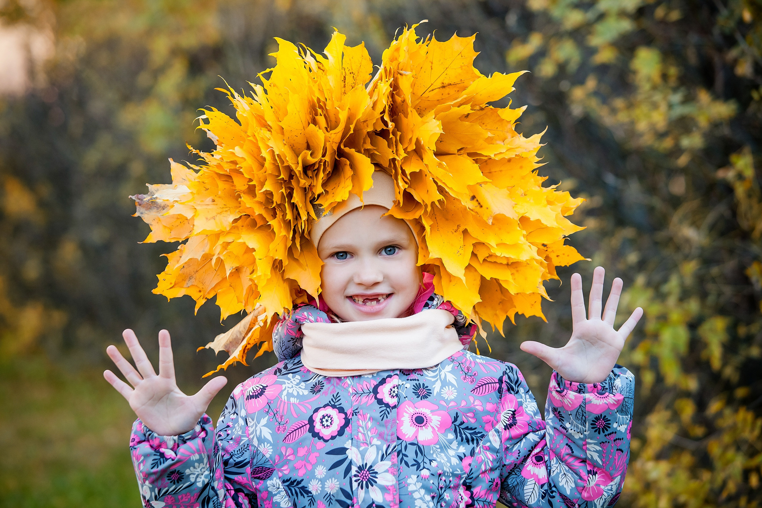 Фотография для выпускных альбомов в детском саду в выпускной группе в подготовительной группе осенние фотографии детей осенний портрет
