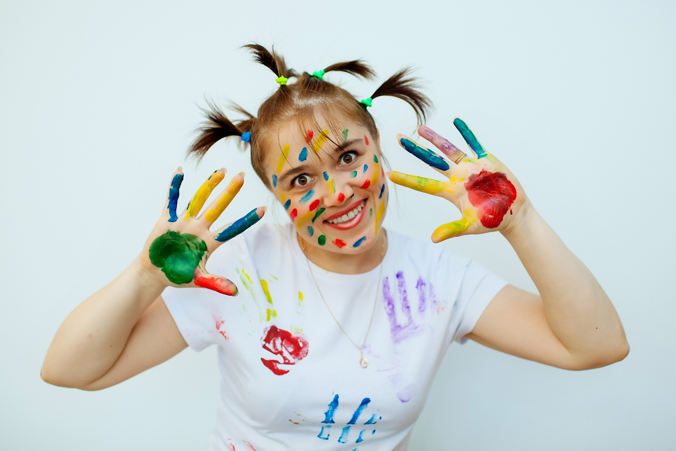 Фотография для выпускных альбомов в детском саду в выпускной группе в подготовительной группе детей фотограф для выпускных альбомов фото детей мастер-класс в детском саду краски портреты детей