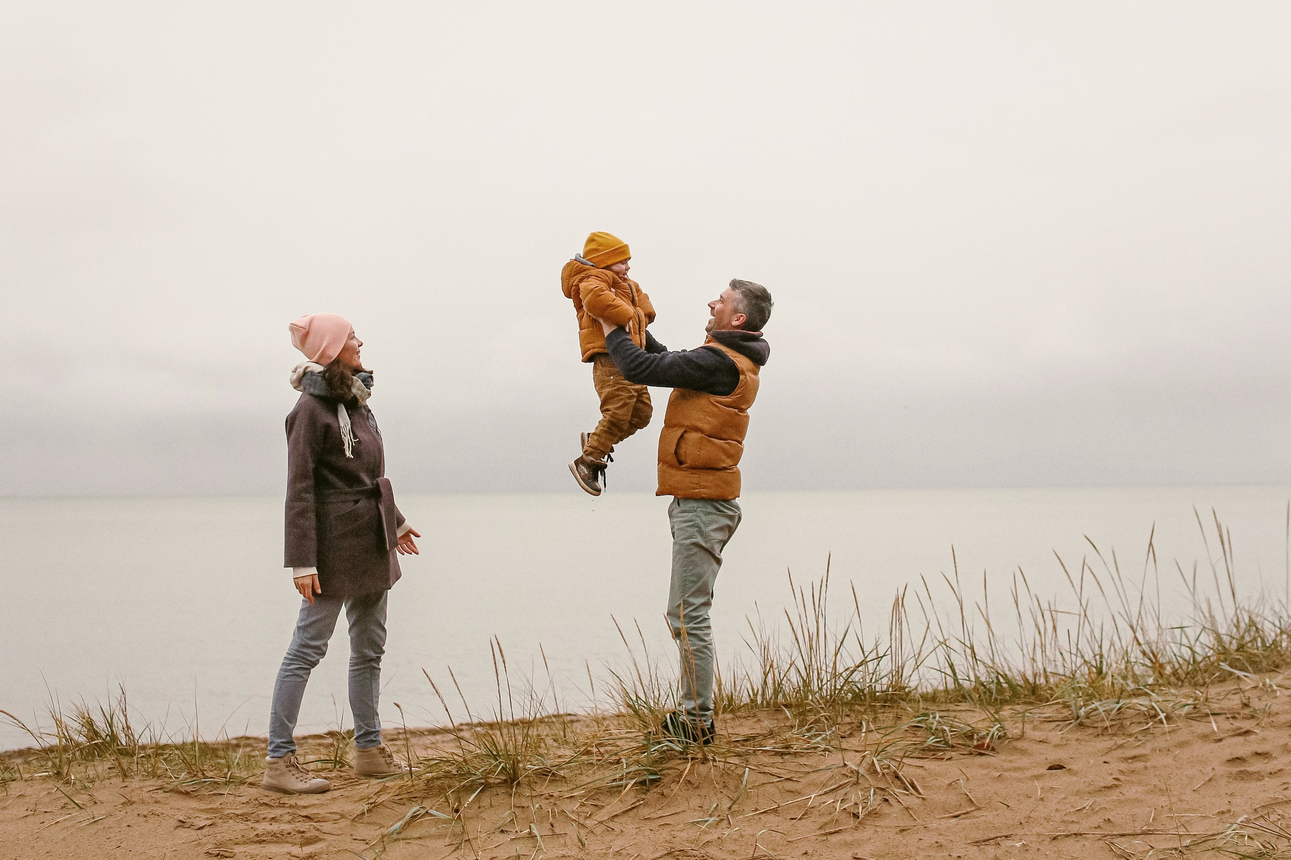 Фёдя, Аня и Алиска. Прогулка на заливе. Свадебный, семейный, детский фотограф в Санкт-Петербурге