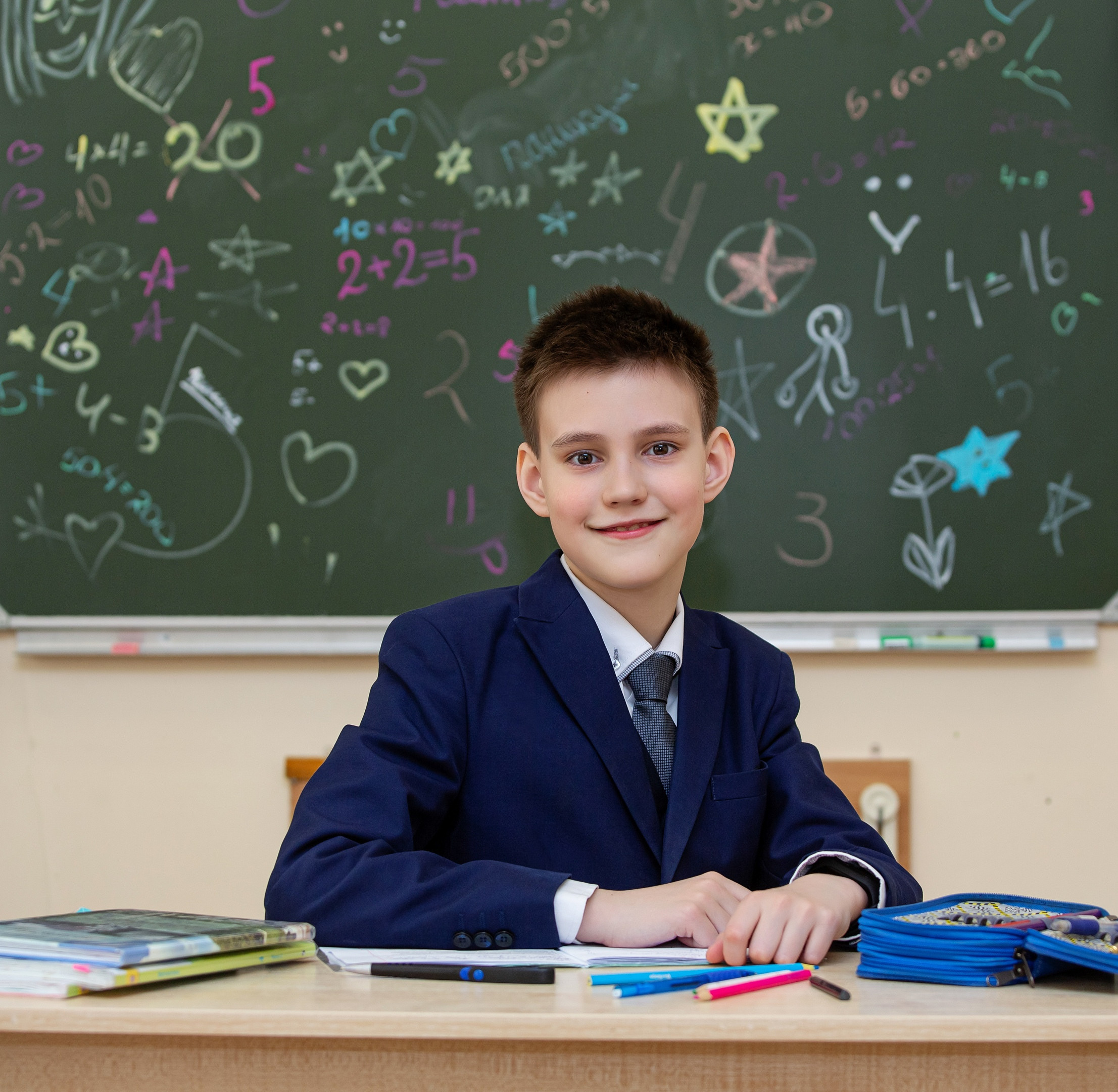 Фотосъёмка для выпускных альбомов из начальной школы. Свадебный, семейный, детский фотограф в Санкт-Петербурге