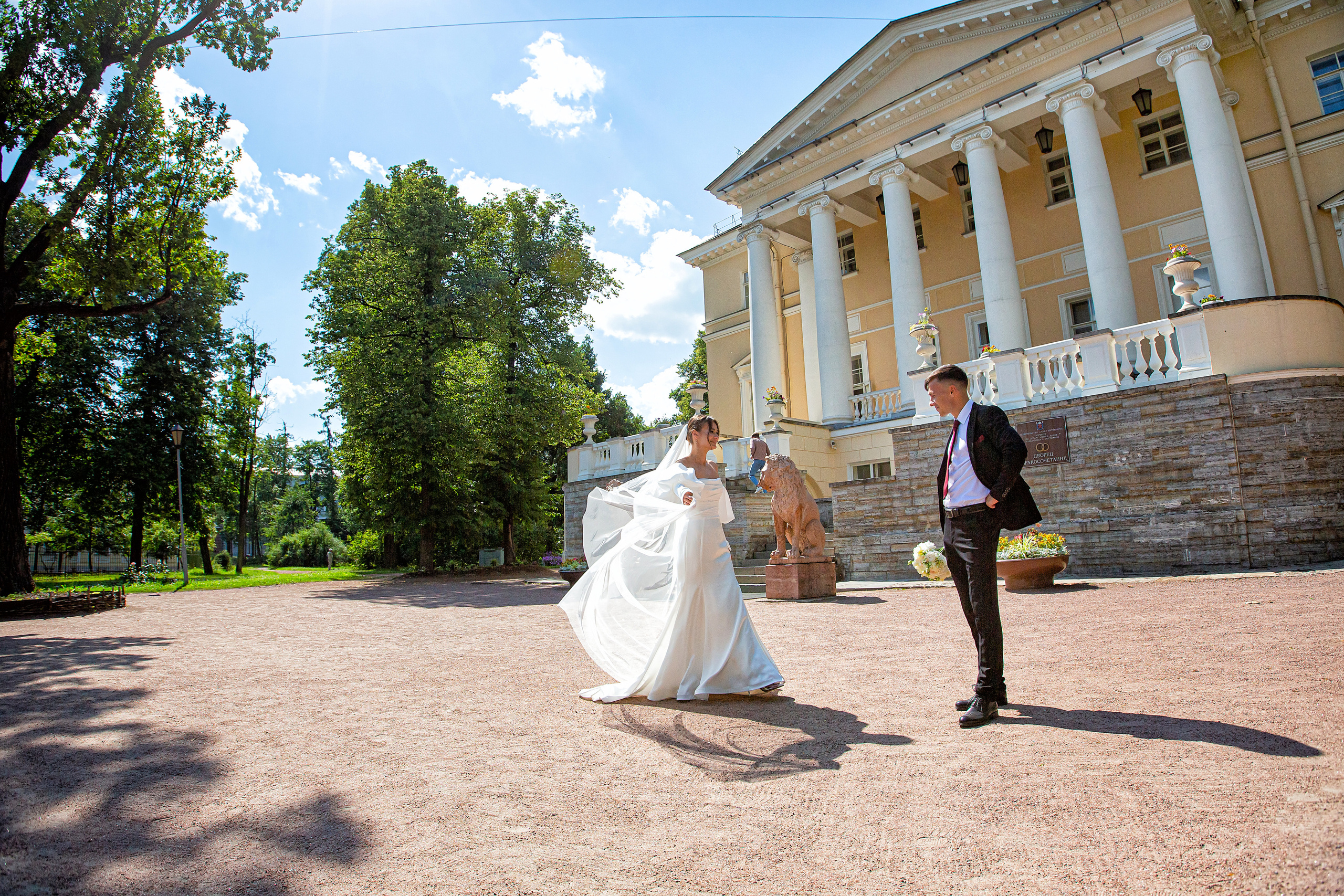 Свадебная фотосессия в Пушкине. Дворец бракосочетания № 3. Свадебный, семейный, детский фотограф в Санкт-Петербурге