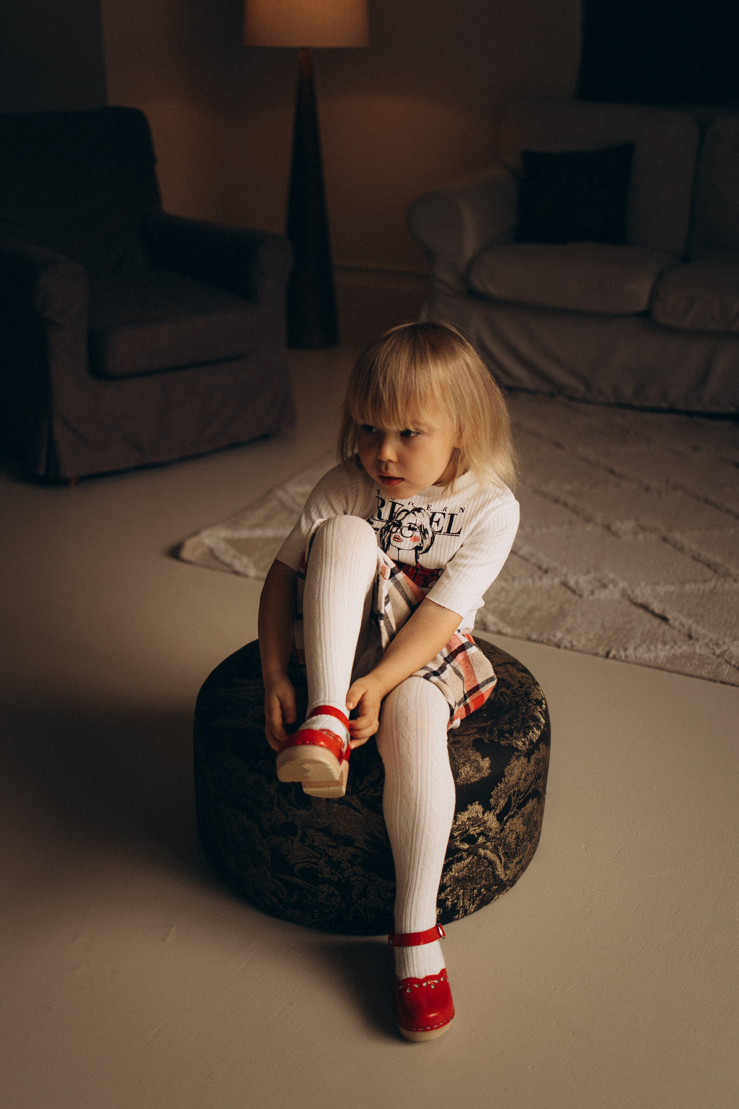 Катерина и Софа — зал Серена. Семейный фотограф в Краснодаре Храмова Анна