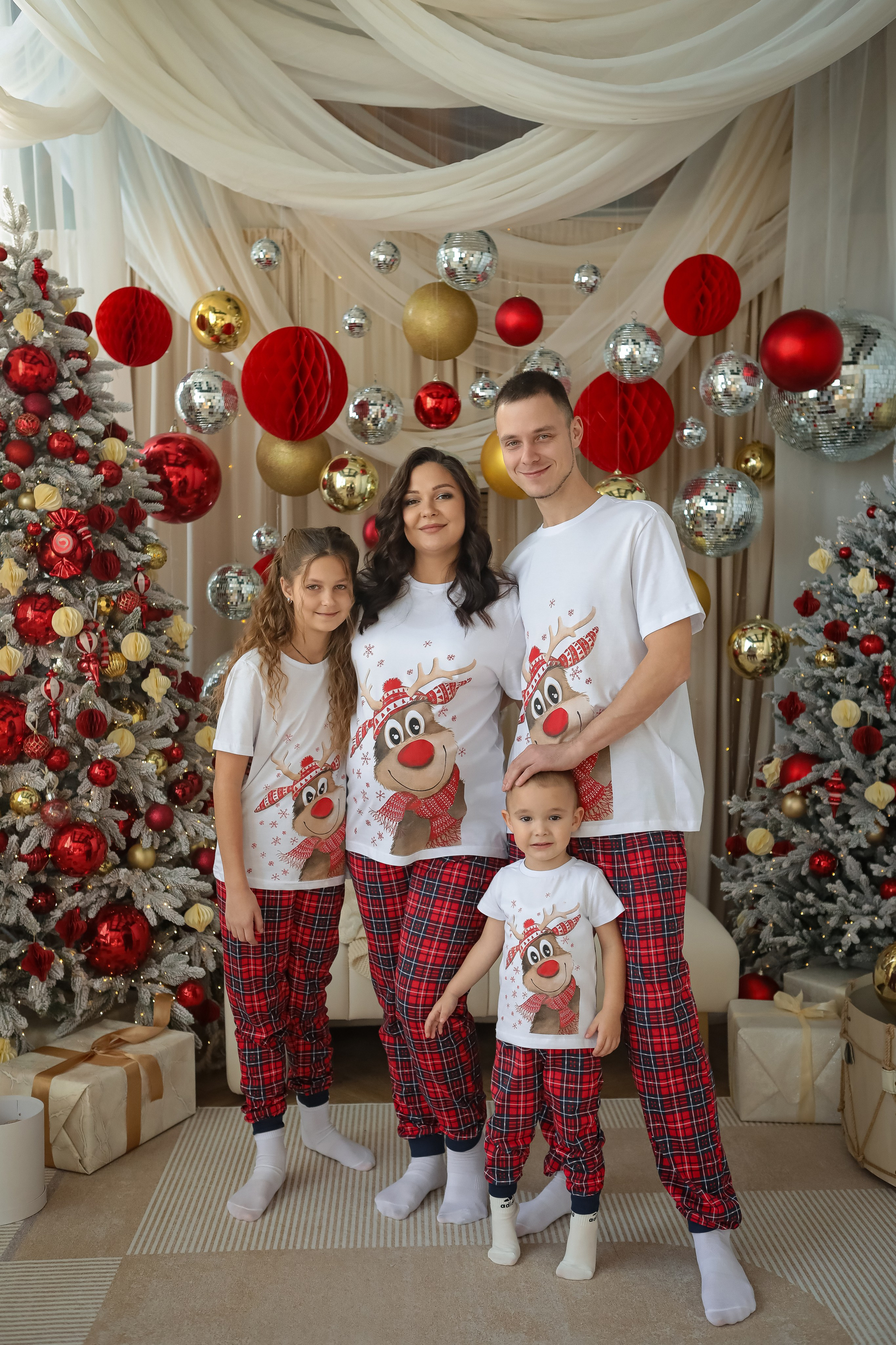 НОВОГОДНИЕ ФОТОСЕССИИ 2025-2026. Фотограф г. Хабаровск. Семейные и индивидуальные съёмки