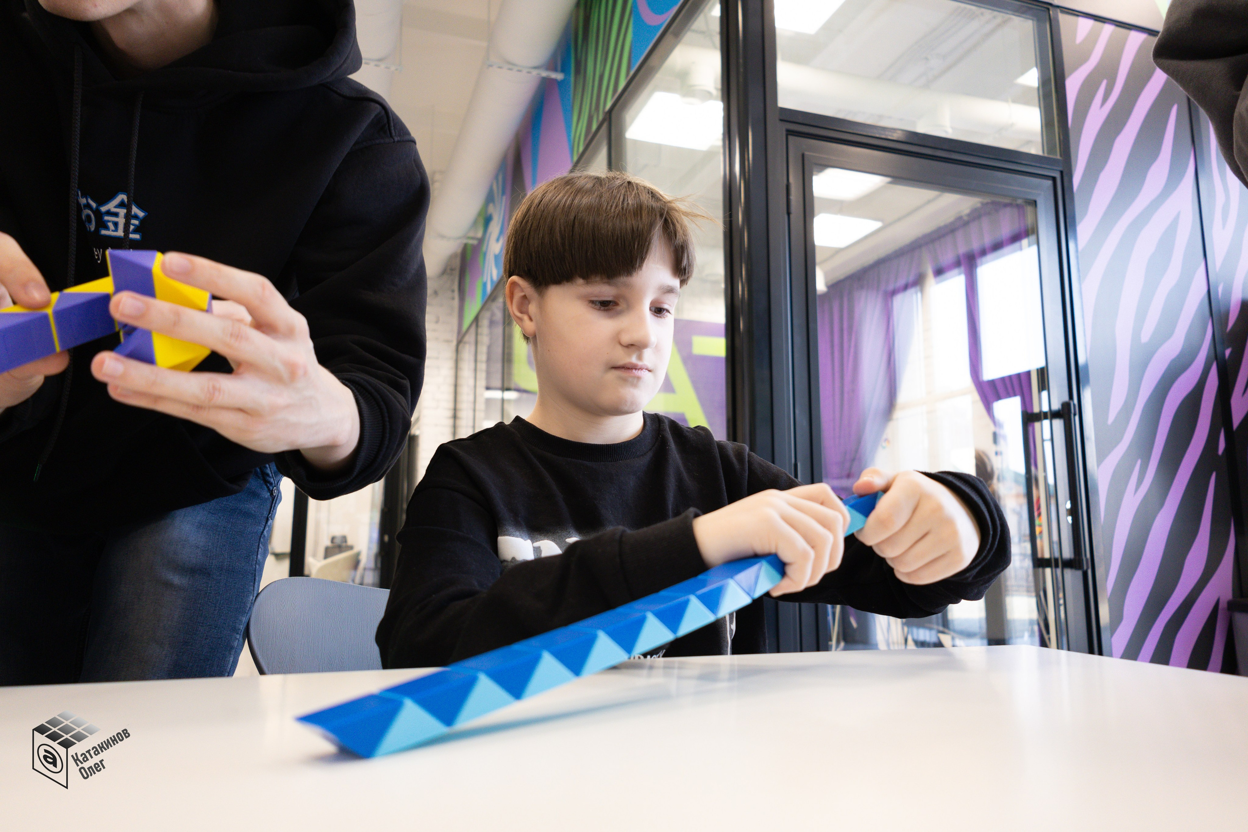 Мастер-классы по скоростной сборке кубика Рубика. Олег Катакинов| Репортажный фотограф в городе у моря (Владивосток)