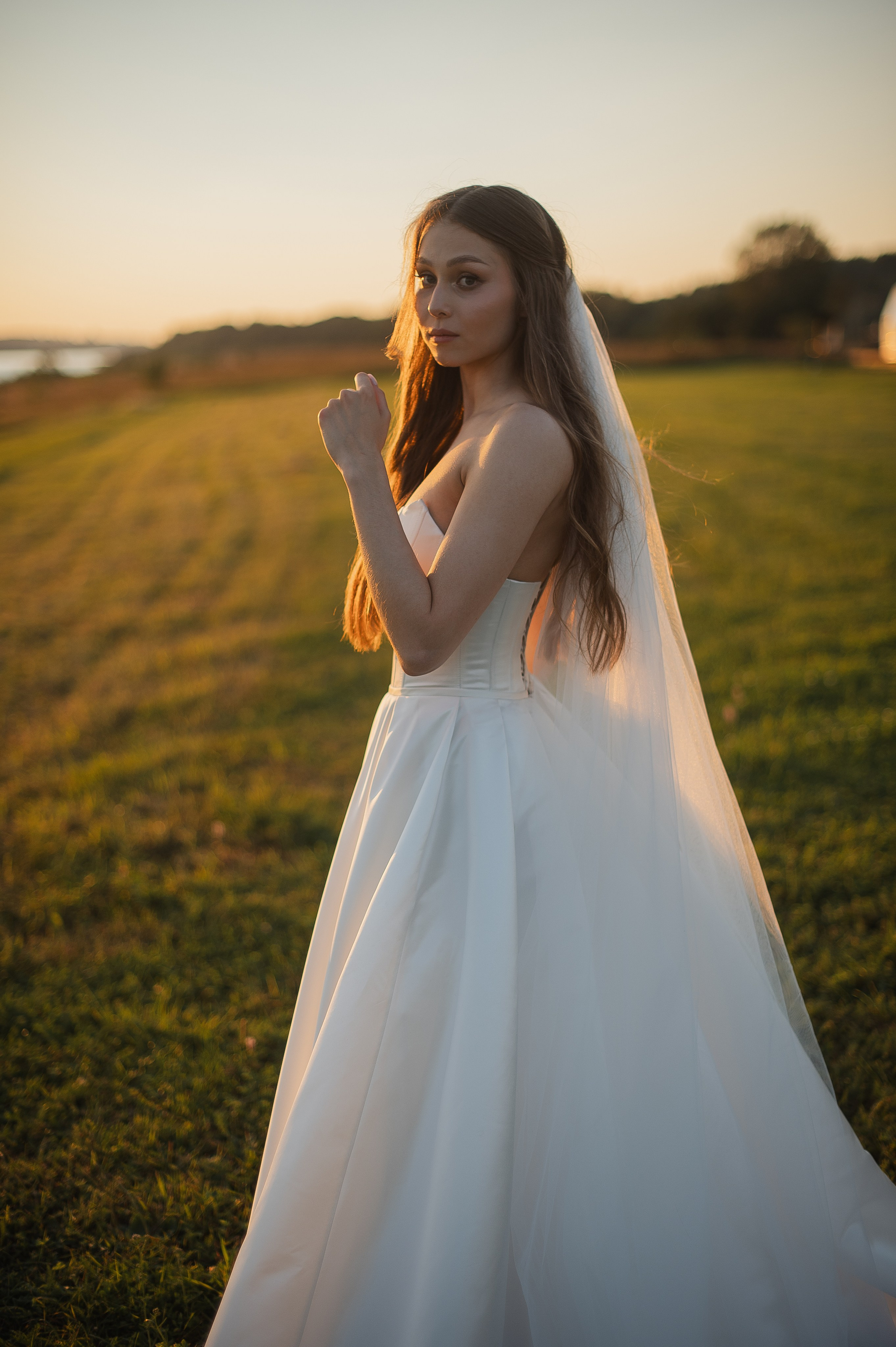 Свадьба на берегу Волги. Свадебный фотограф в Ярославле Денис Медоваров