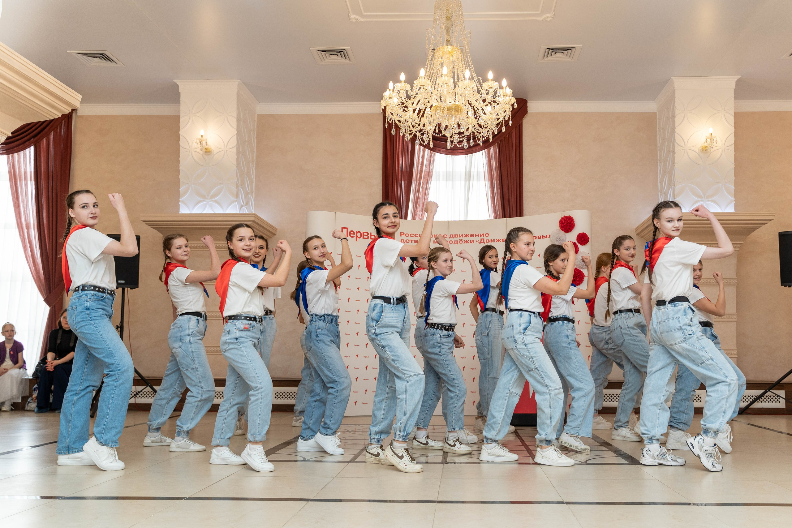 Репортажная съемка бала. Студийный фотограф в Петропавловске-Камчатском