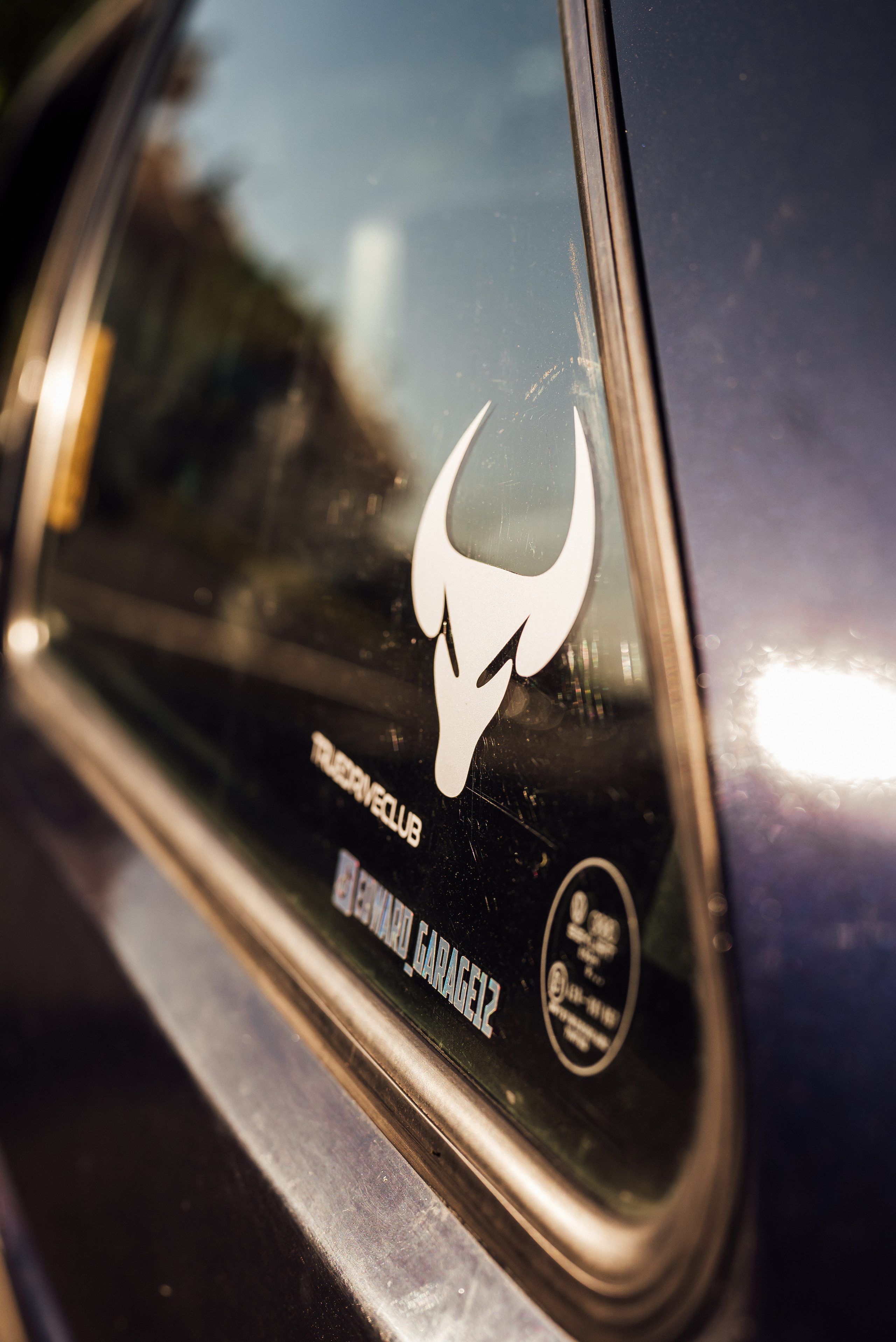 Анастасия и машина. Семейный фотограф в Минске Дарья Дреко