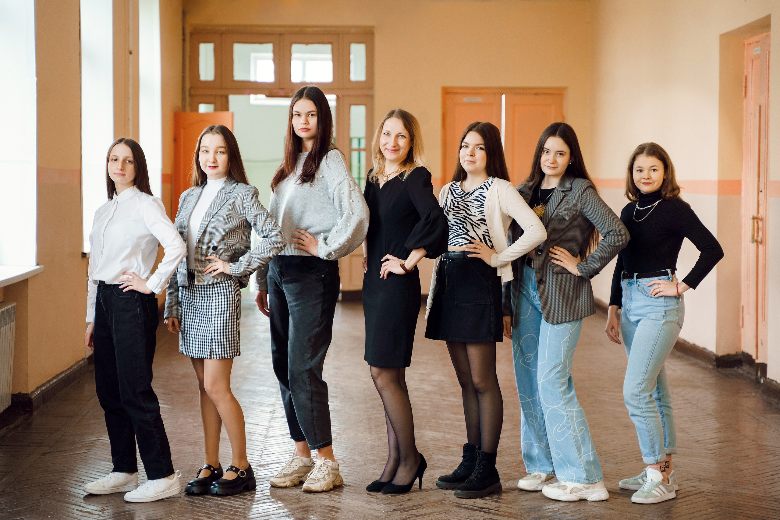 ФОТО СТАРШАЯ ШКОЛА. Выпускные альбомы ДНР, Донецк